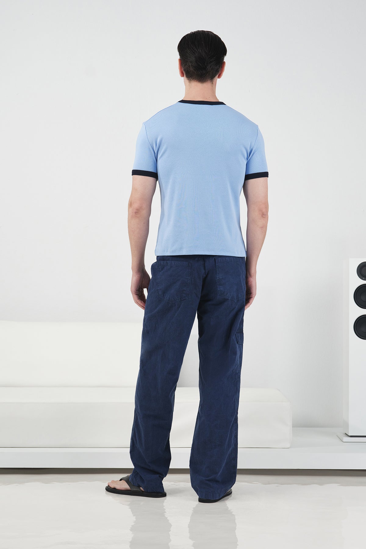 KONTRAST DETAYLI BİSİKLET YAKA MAVİ T-SHIRT