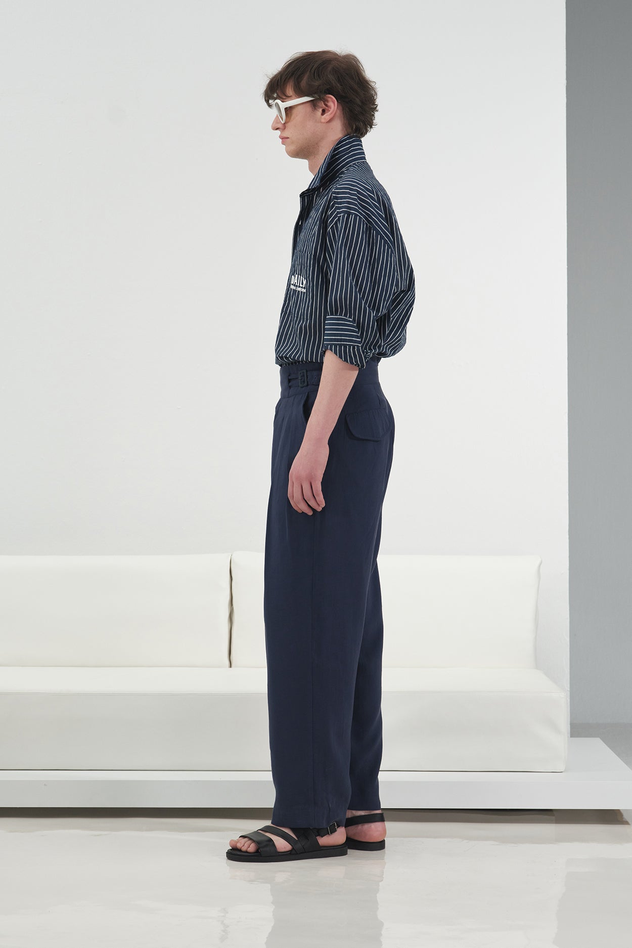 ÇİFT KEMER DETAYLI PİLİLİ LACİVERT MODAL PANTOLON