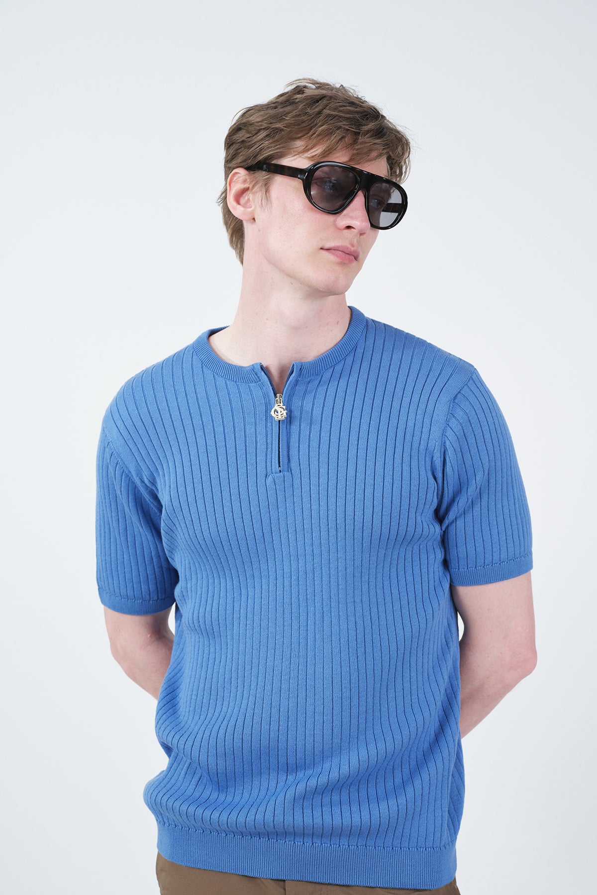 SLIM FIT ZIP-UP BLUE KNITTED T-SHIRT