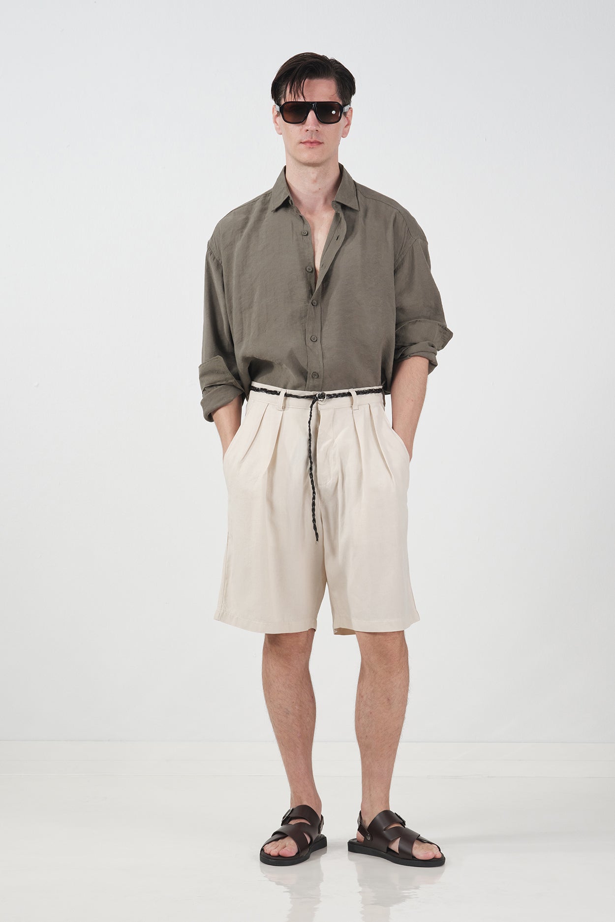 DRAPED CLASSIC BEIGE TENCEL SHORTS