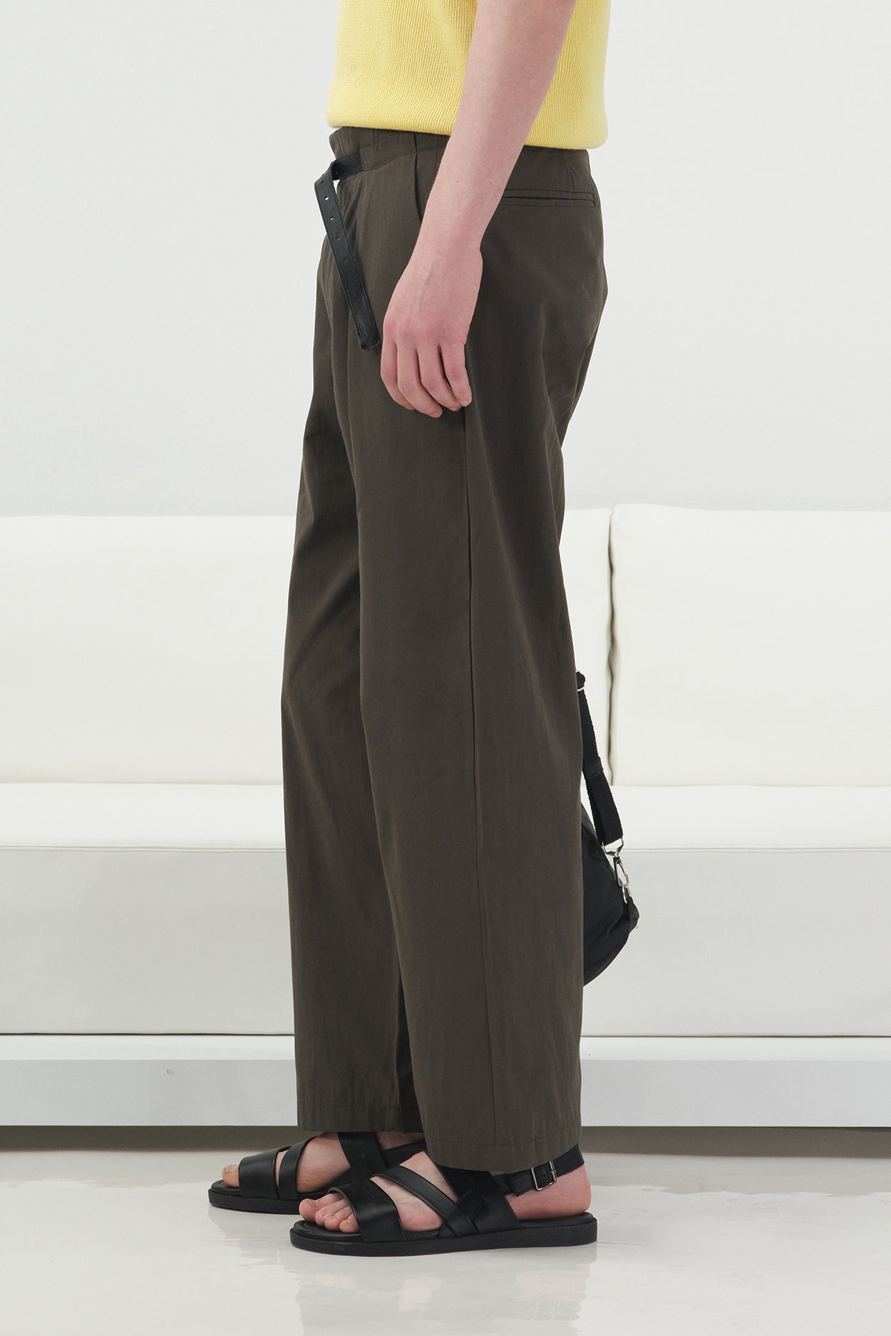 CLASSIC GREY TROUSERS WITH LEATHER BELT