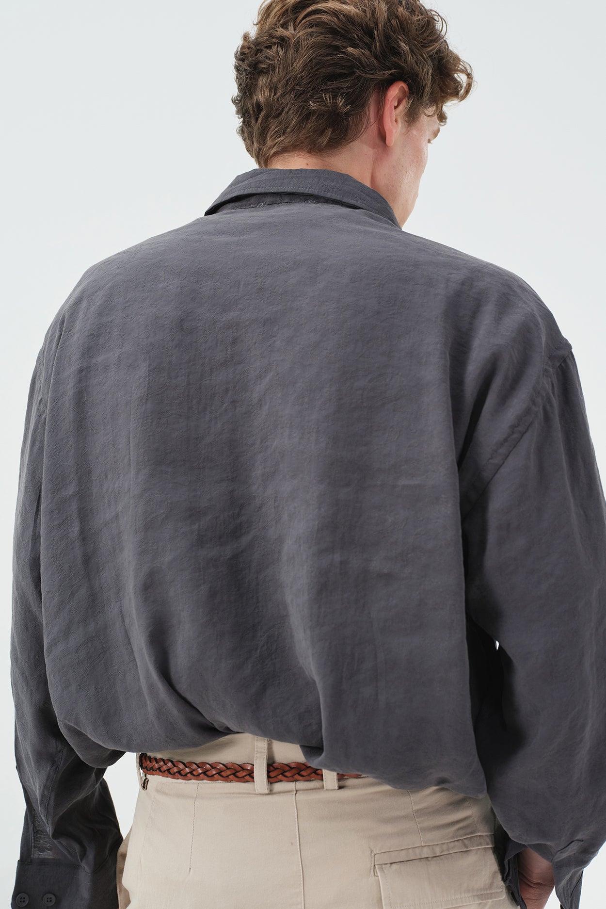 JAKARLI ŞAL DESENLİ ANTRASİT MODAL GÖMLEK