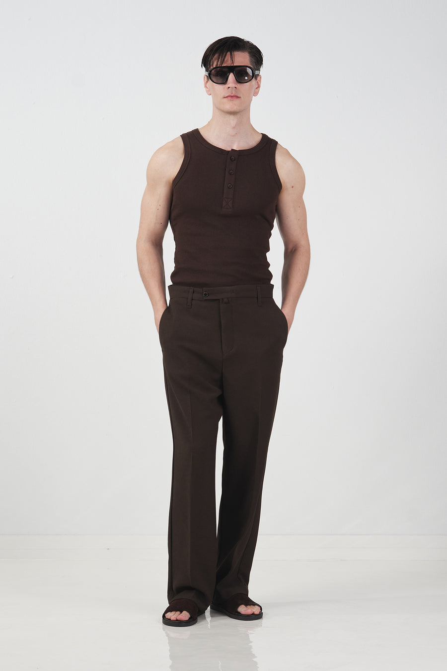 DOKULU REGULAR FIT KLASİK KAHVERENGİ PANTOLON