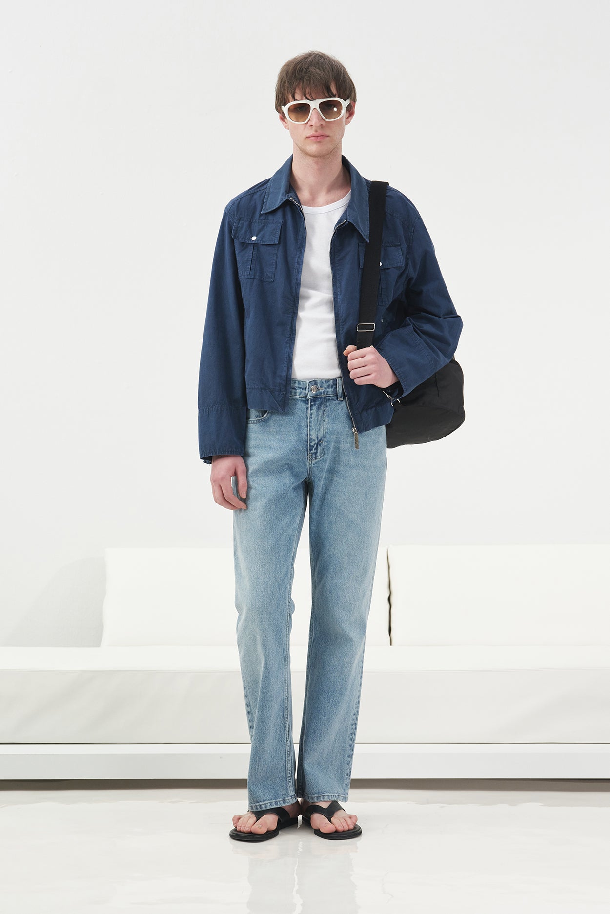 NAVY BLUE JACKET WITH EFFECTIVE ZIPPER