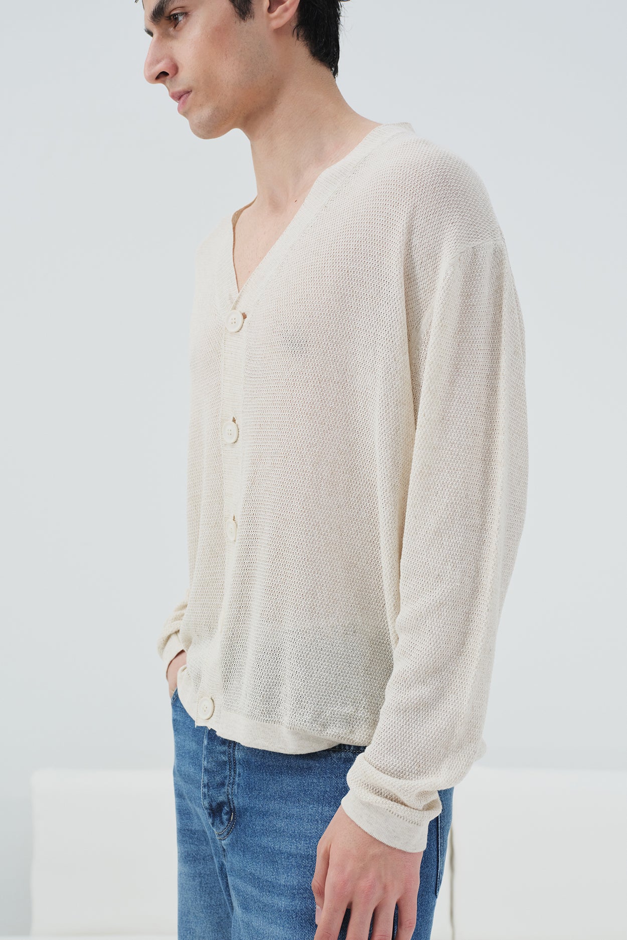 LIGHT THIN KNITTED ECRU CARDIGAN