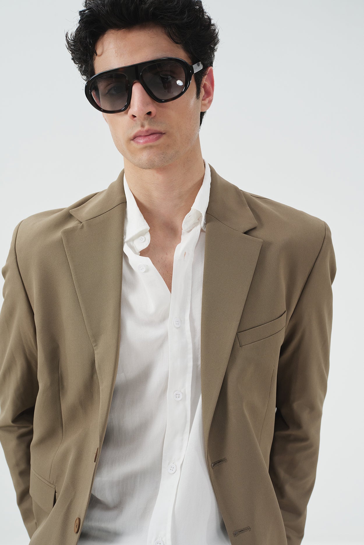 CLASSIC REGULAR FIT TAN JACKET