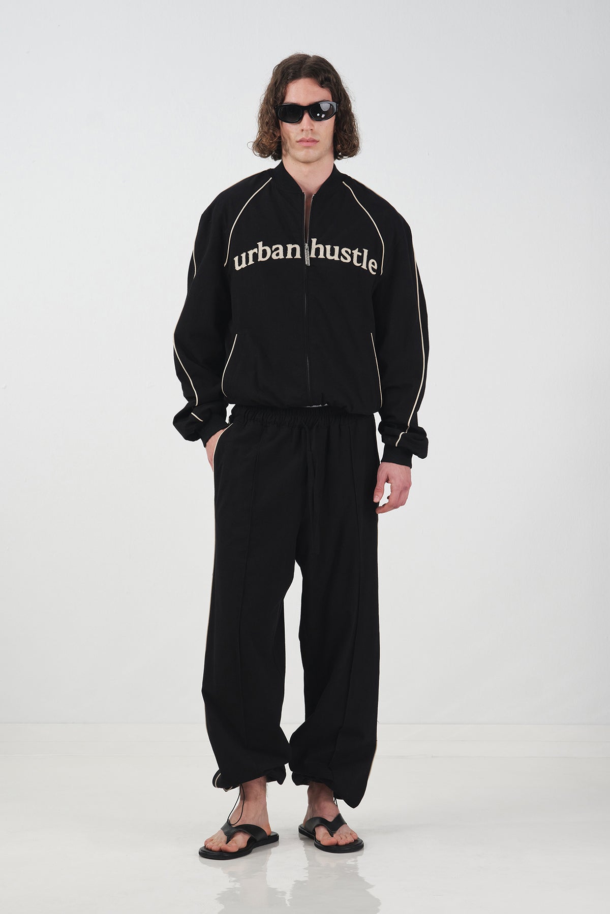 URBAN HUSTLE SİYAH KETEN CEKET · 2