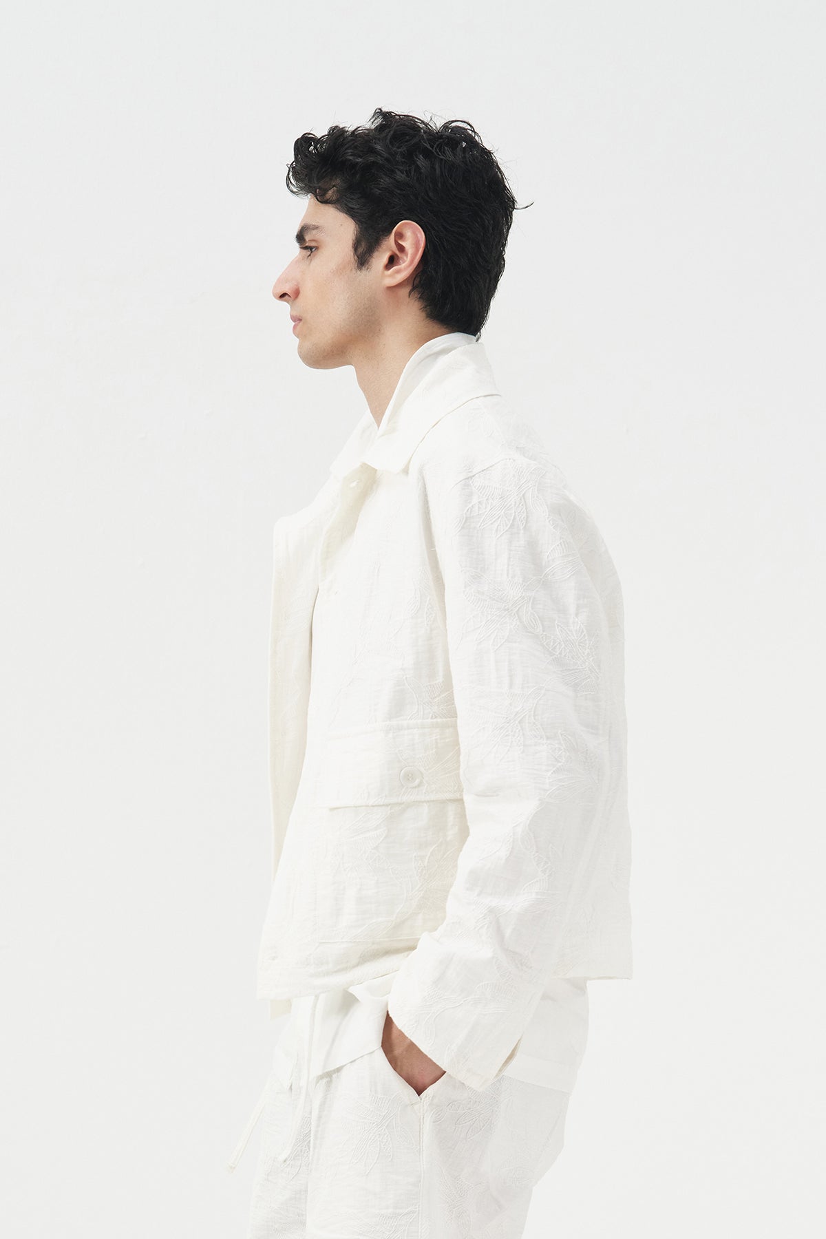 PATTERNED ECRU LIGHT JACKET