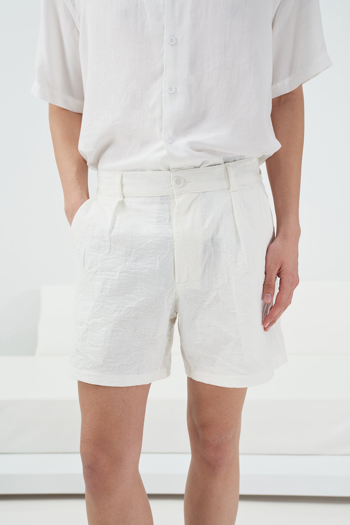 ÇİÇEK DESENLİ EKRU ŞORT