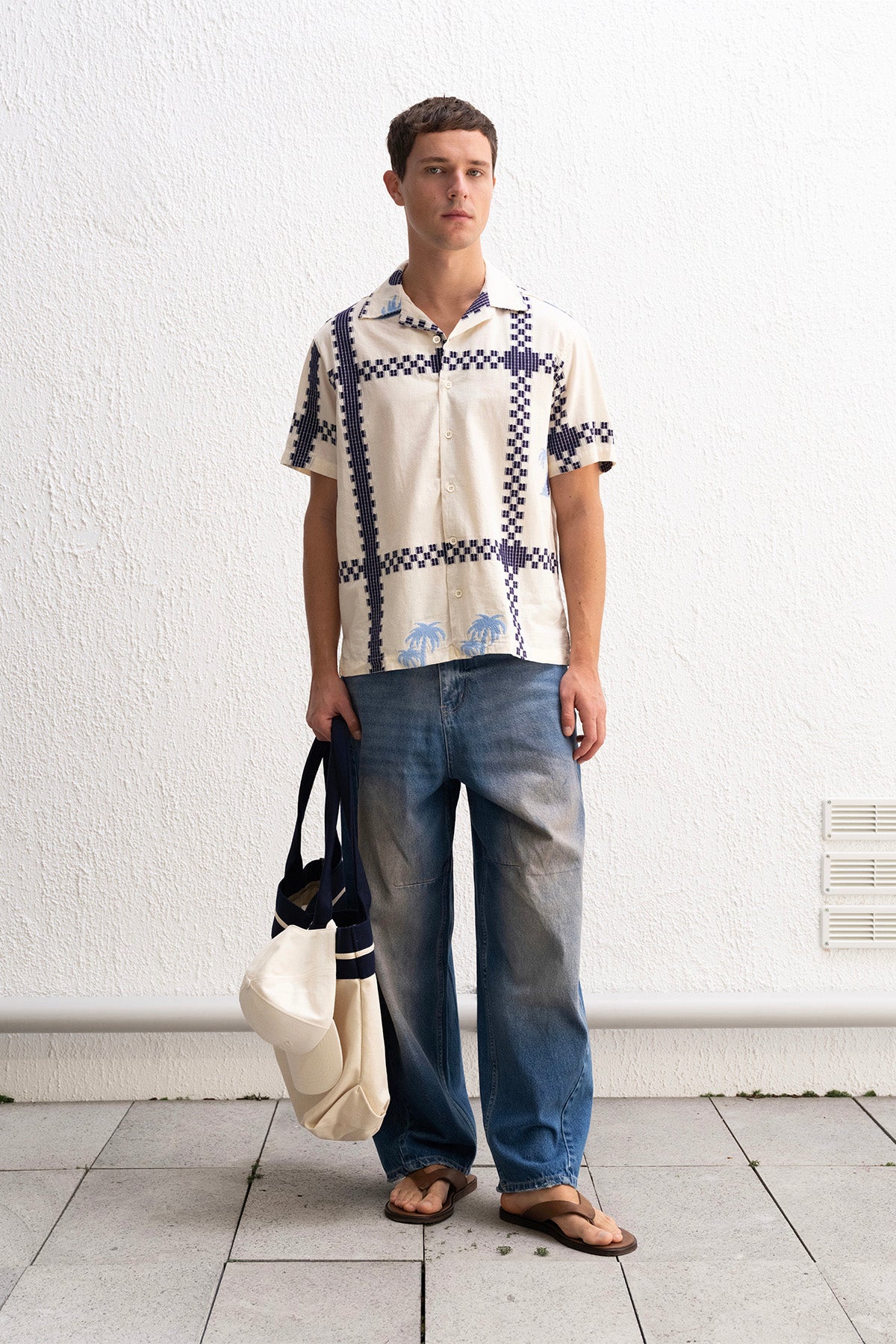 NAVY BLUE PATTERNED SHORT SLEEVE SHIRT