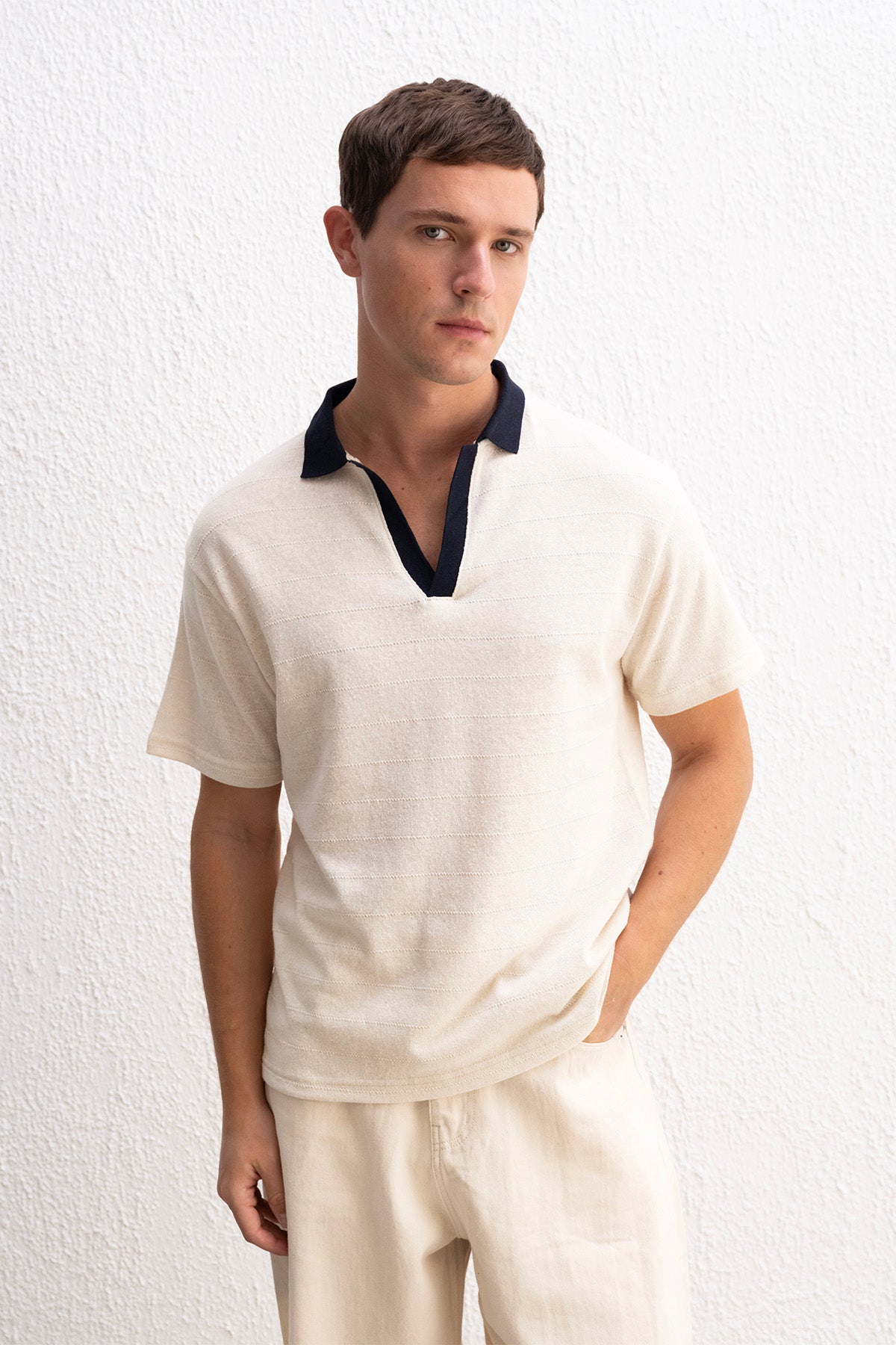POLO NECK BEIGE T-SHIRT