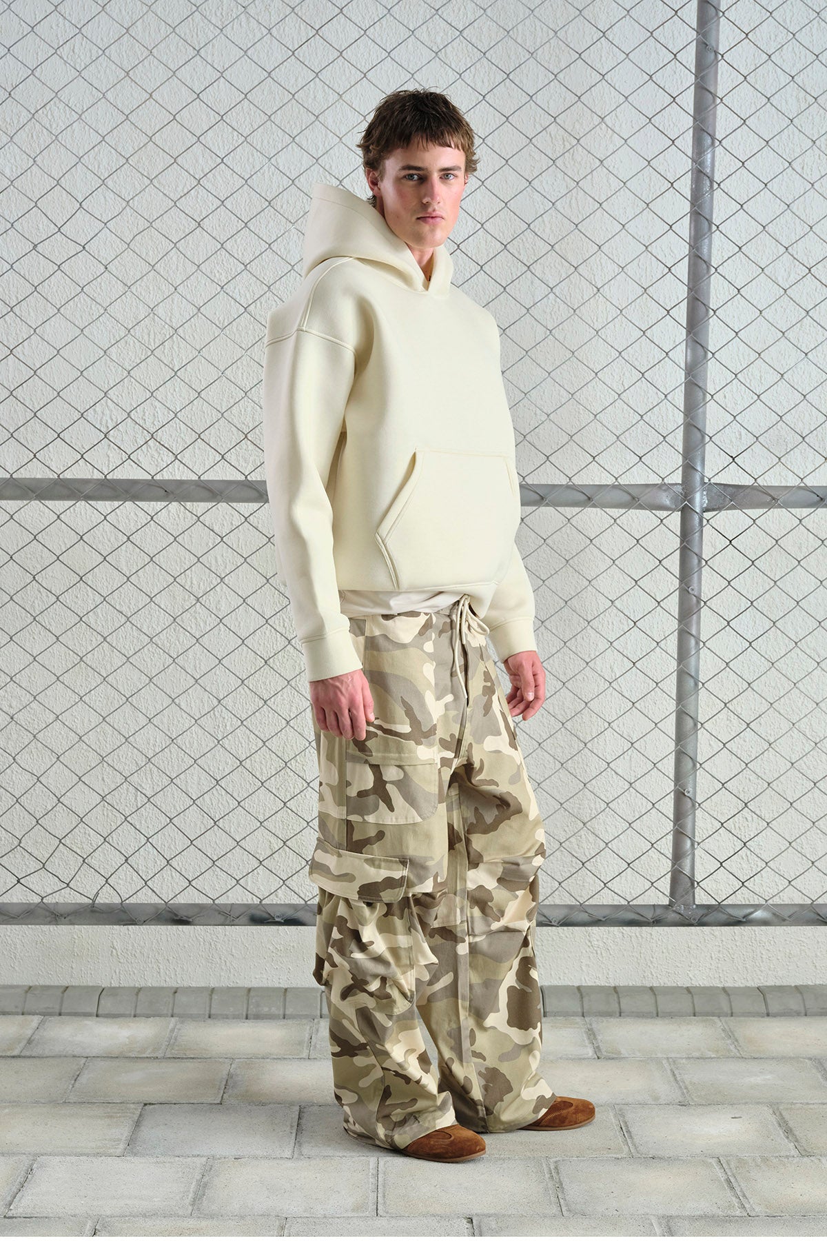 OVERSIZE KAPÜŞONLU SCUBA BEJ SWEATSHIRT