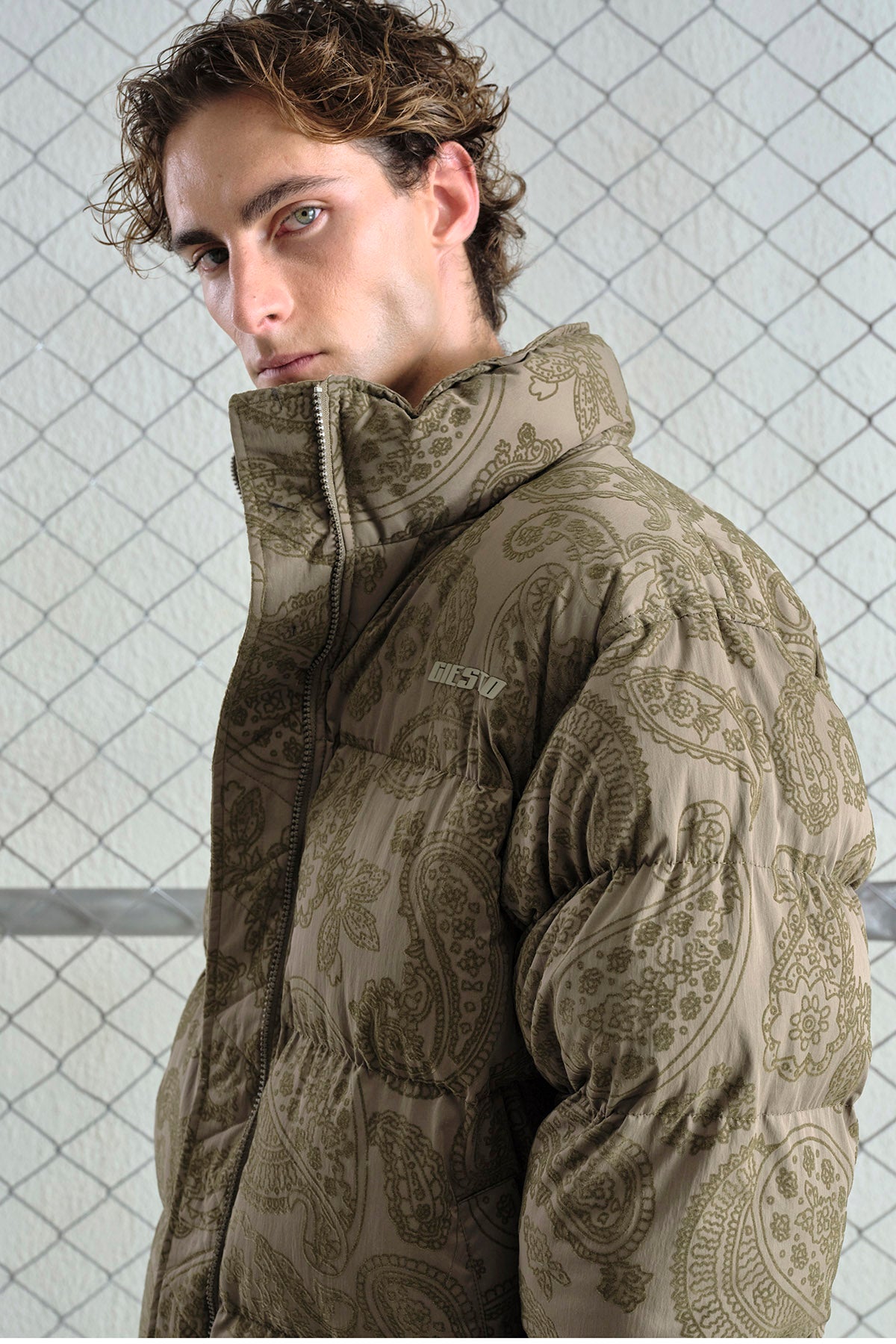 FLOK DESENLİ ŞİŞME HAKİ MONT