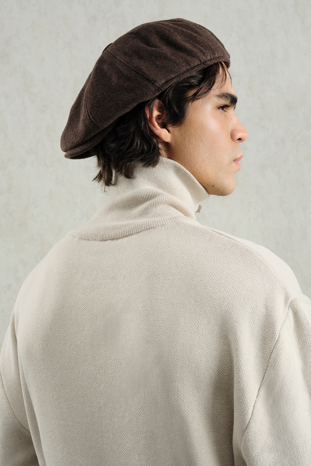 ZIP-UP REGULAR FIT HIGH NECK BEIGE SWEATER