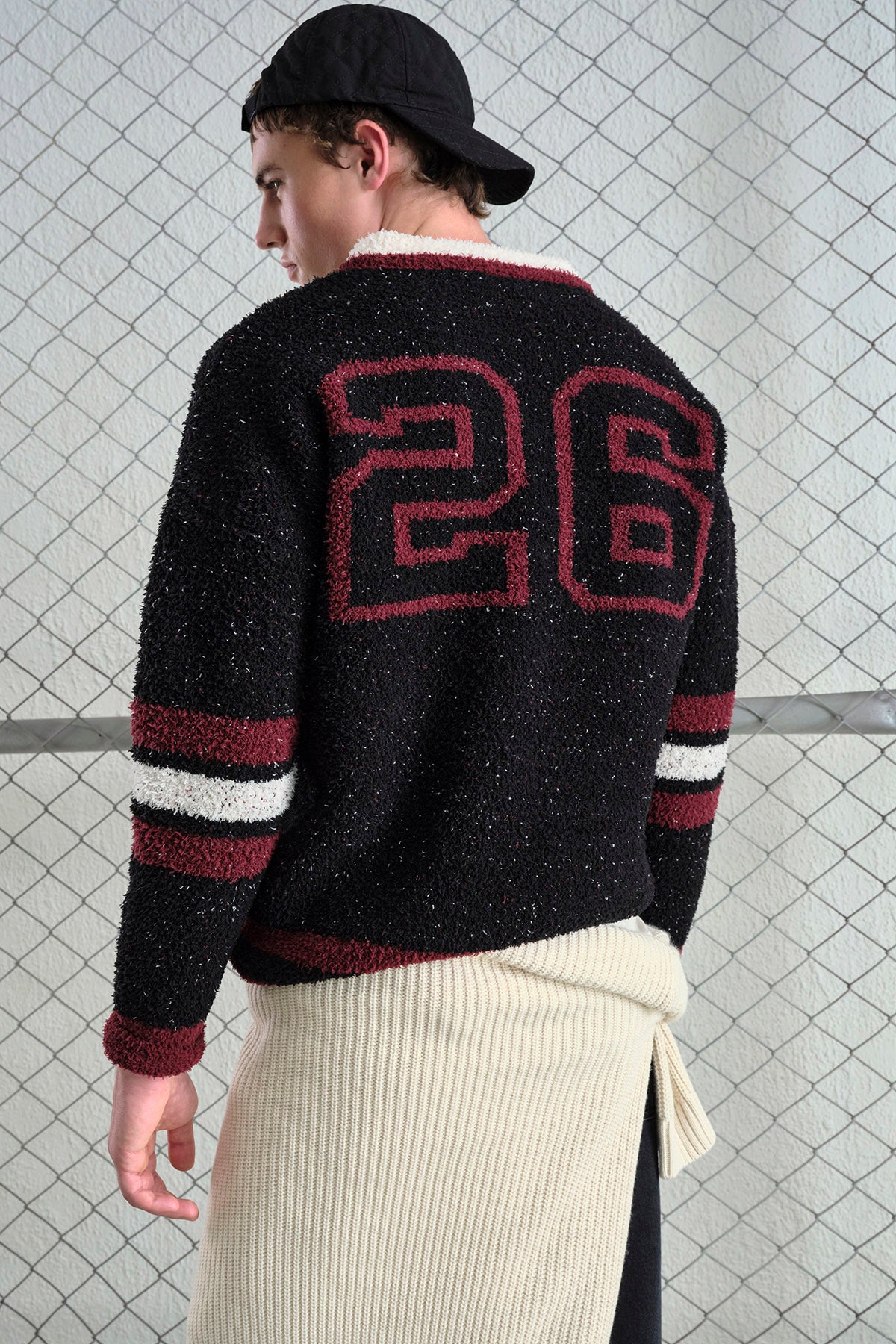 GRAPHIC V-NECK OVERSIZED FLUFFY BLACK SWEATER
