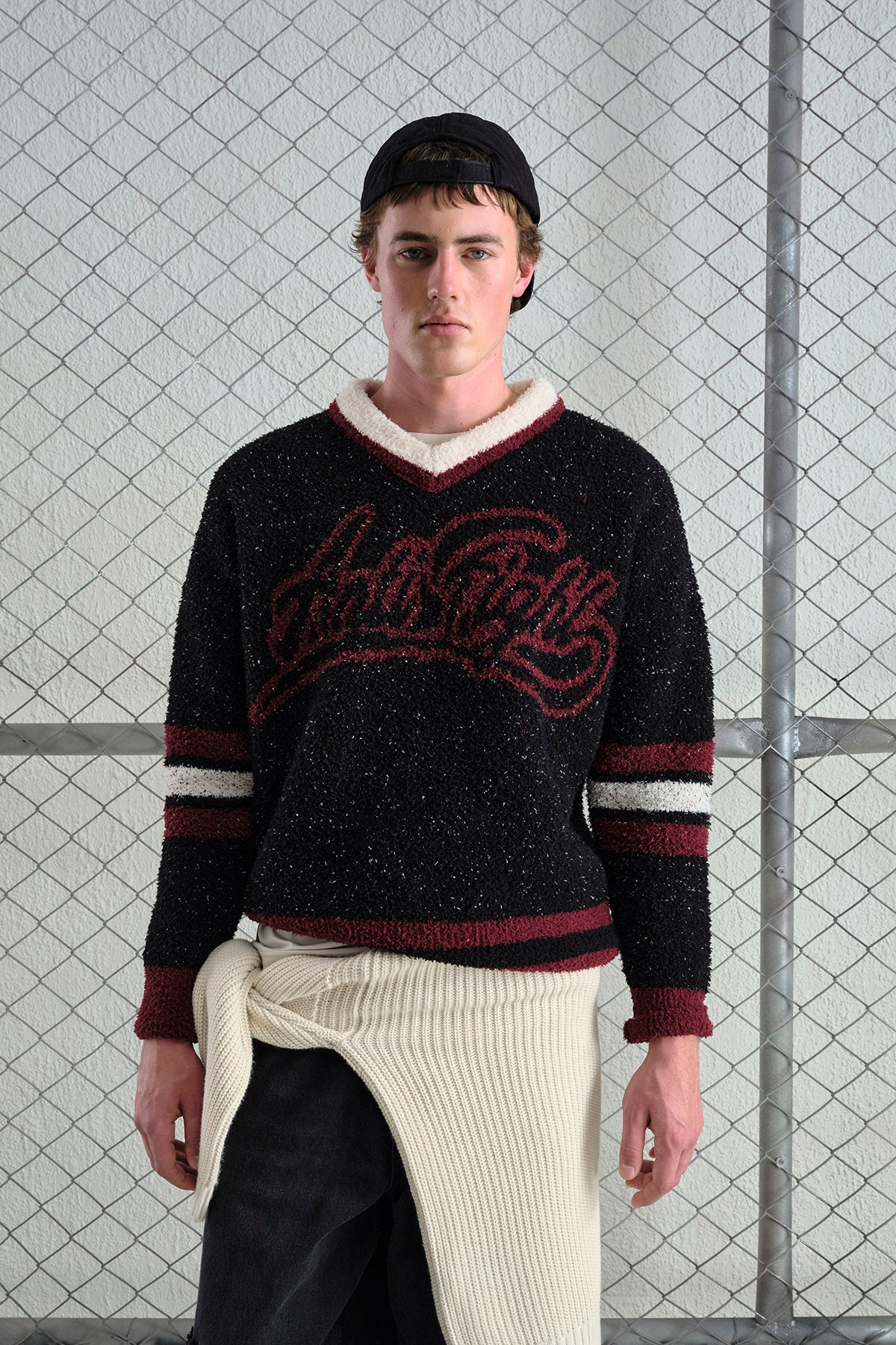 GRAPHIC V-NECK OVERSIZED FLUFFY BLACK SWEATER