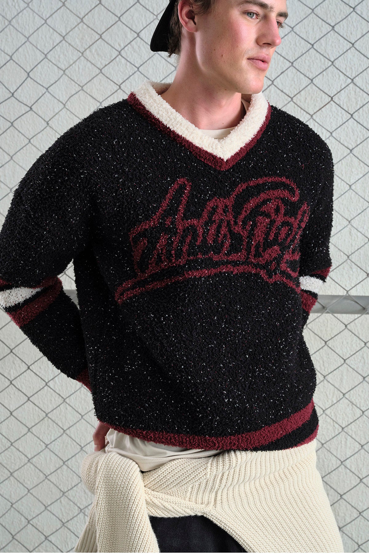 GRAPHIC V-NECK OVERSIZED FLUFFY BLACK SWEATER