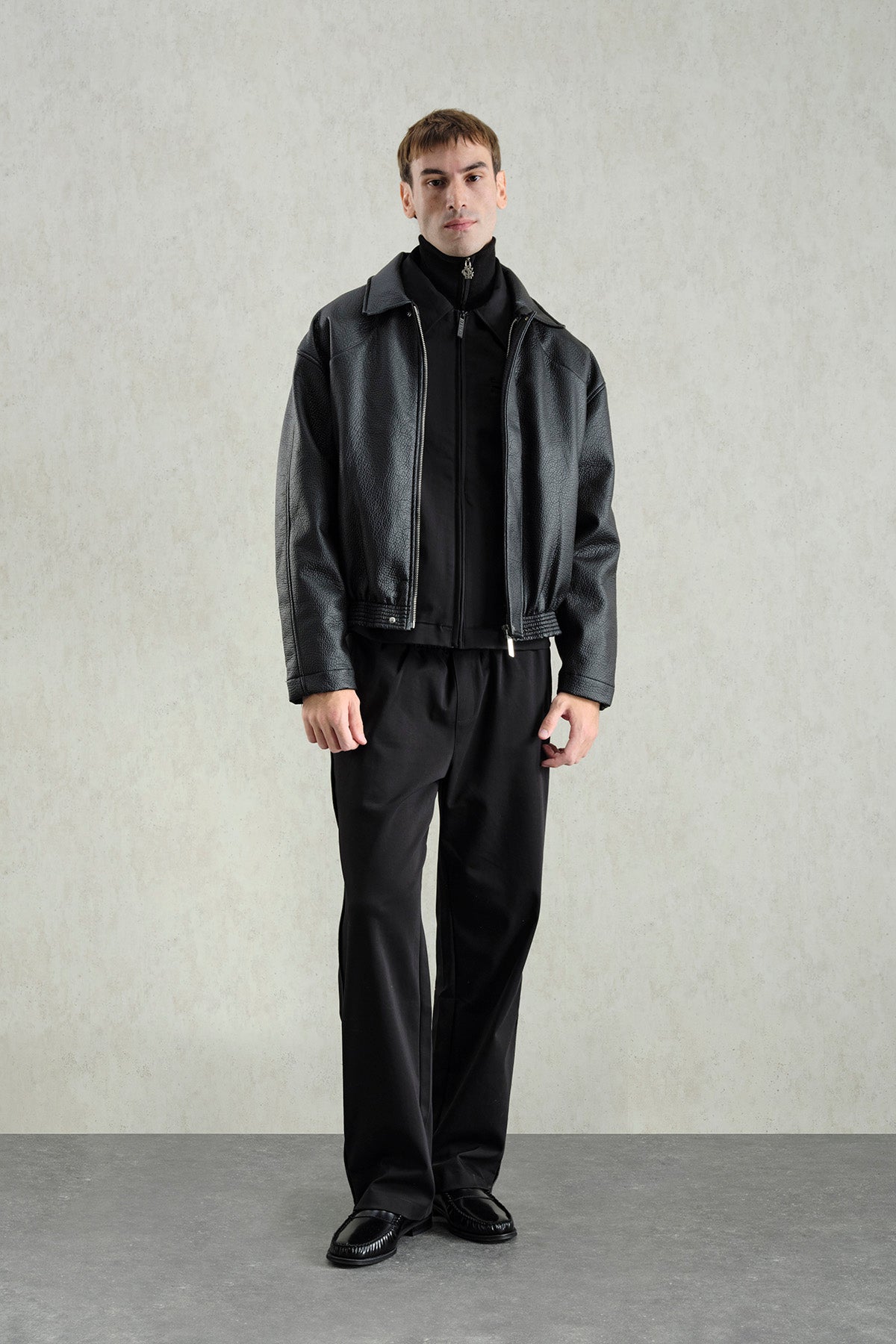 TEXTURED BLACK LEATHER JACKET - 5
