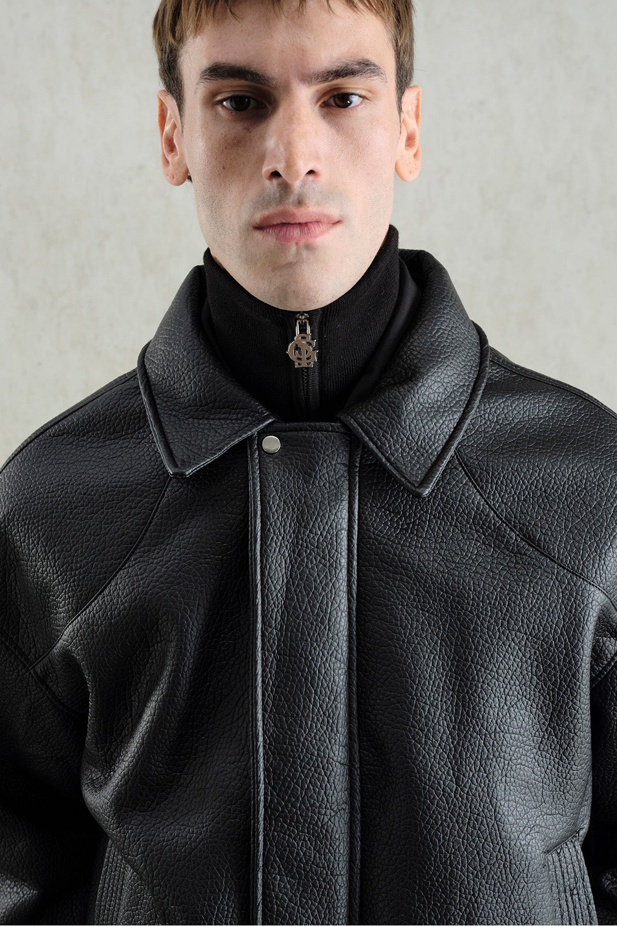 TEXTURED BLACK LEATHER JACKET - 4