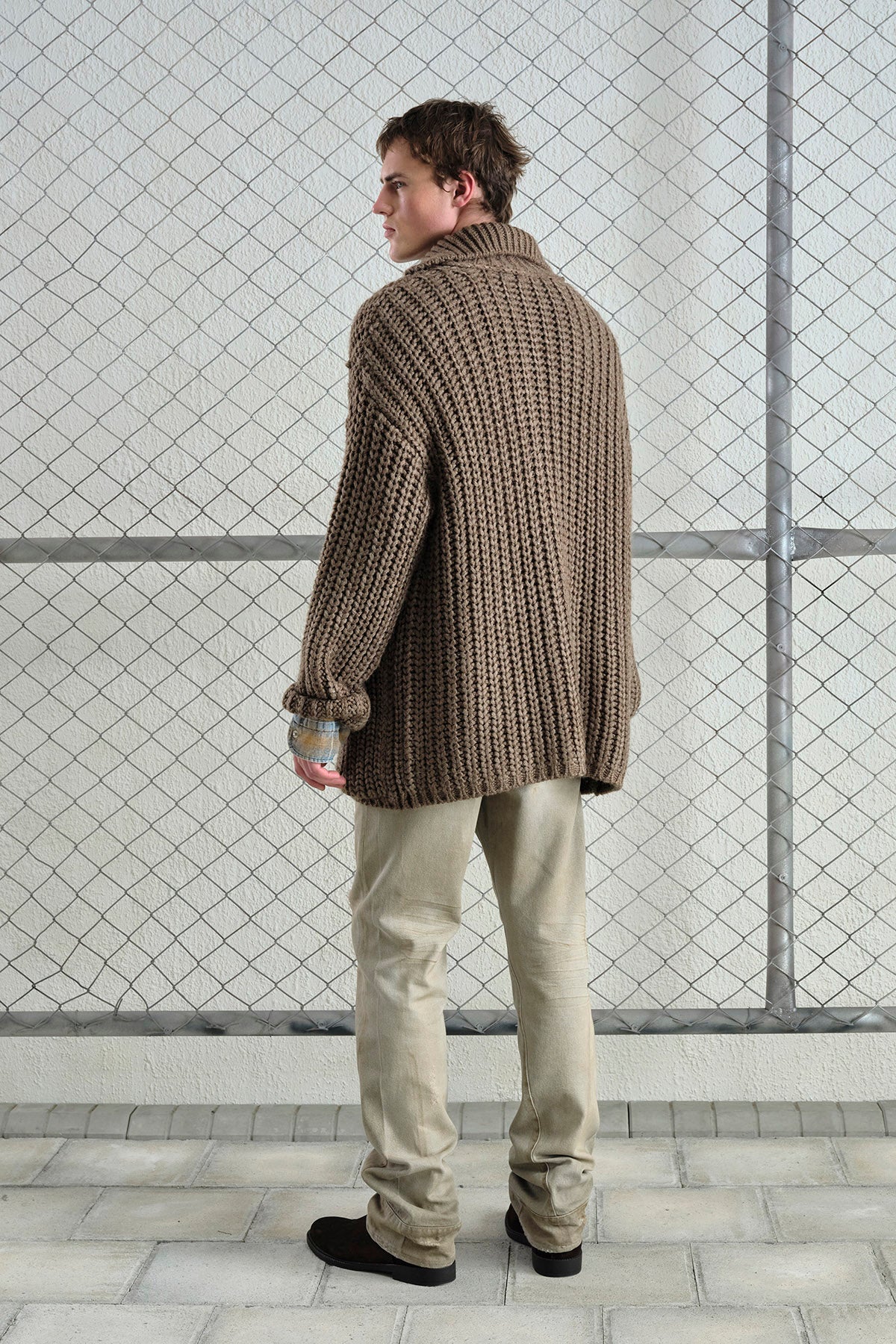 THICK KNIT OVERSIZE BROWN CARDIGAN