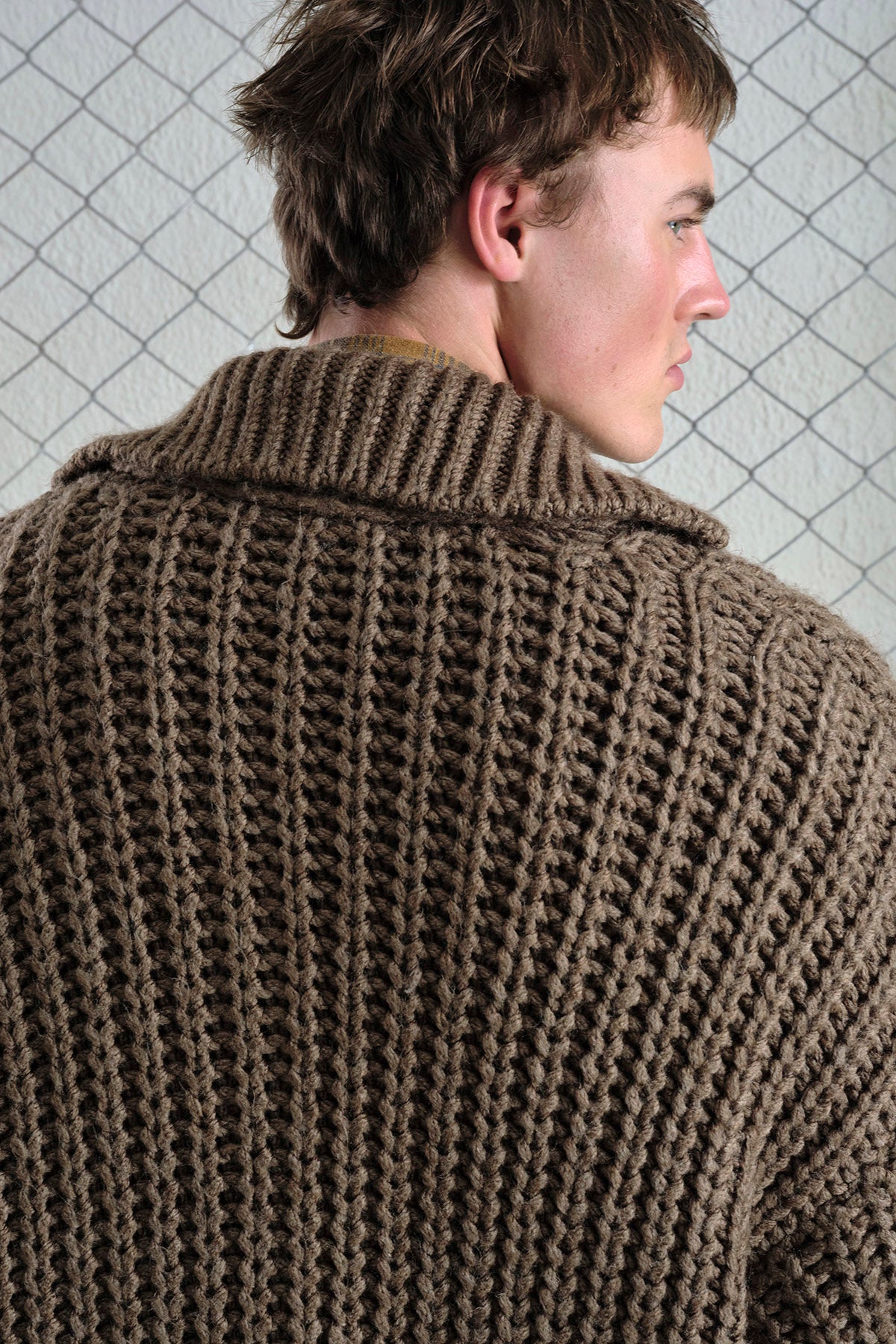 THICK KNIT OVERSIZE BROWN CARDIGAN