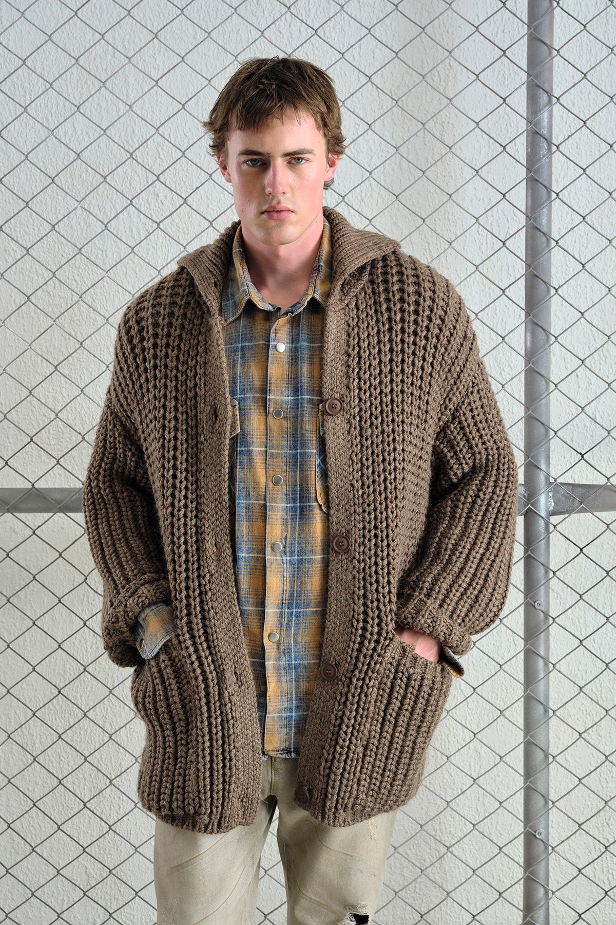 THICK KNIT OVERSIZE BROWN CARDIGAN