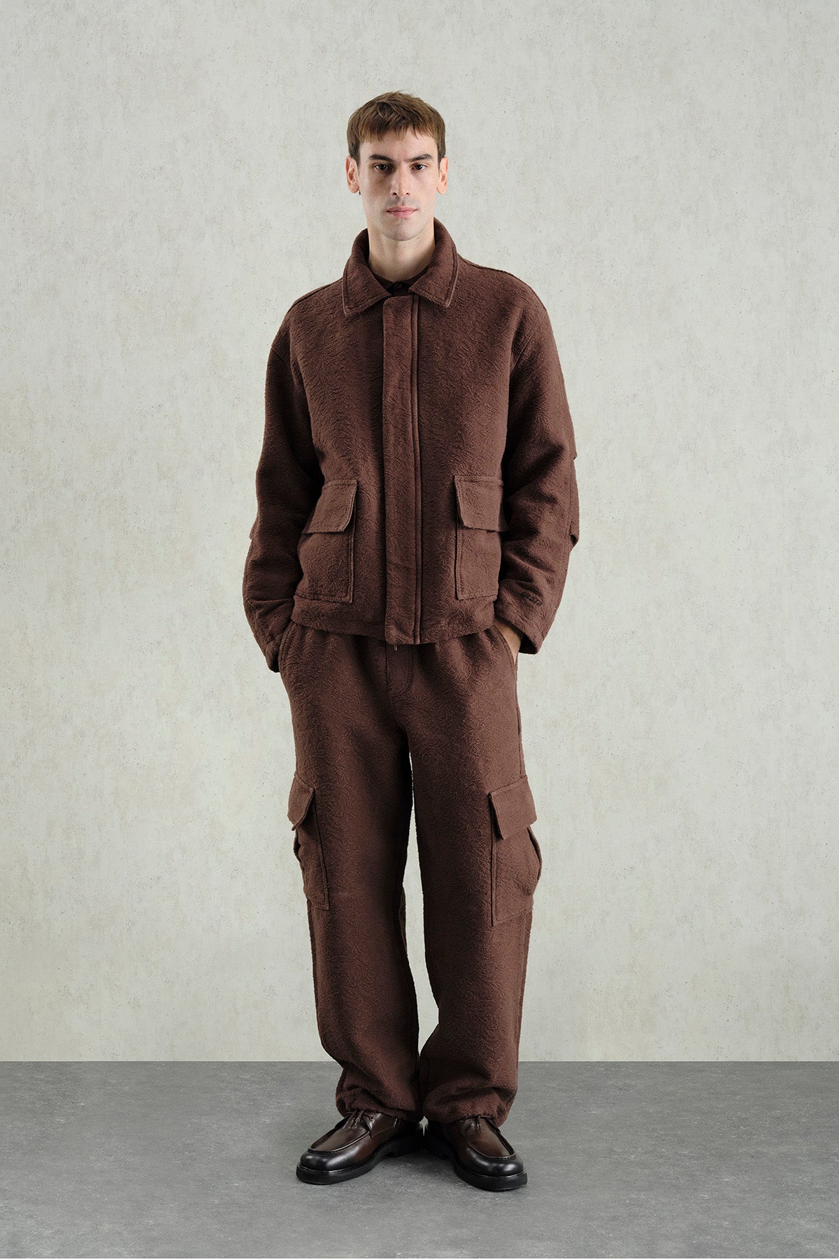 JACQUARD PATTERNED BROWN JACKET