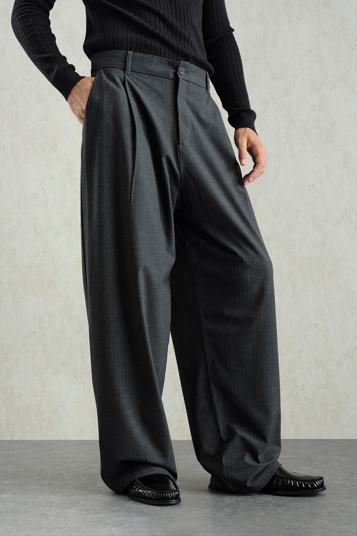 ÇİZGİLİ KLASİK ANTRASİT PANTOLON