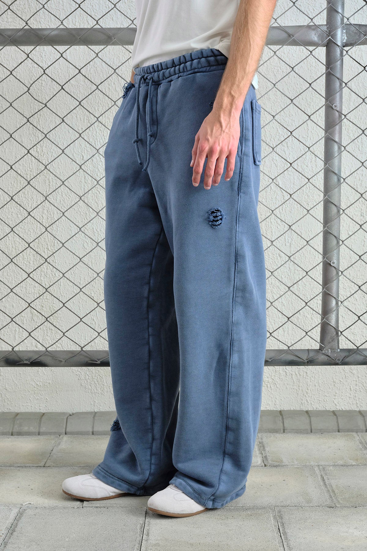 EFEKTLİ YIKAMALI JOGGER MAVİ PANTOLON