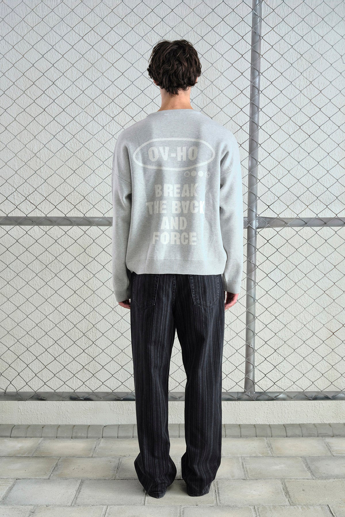 YAZILI TRİKO GRİ KAZAK