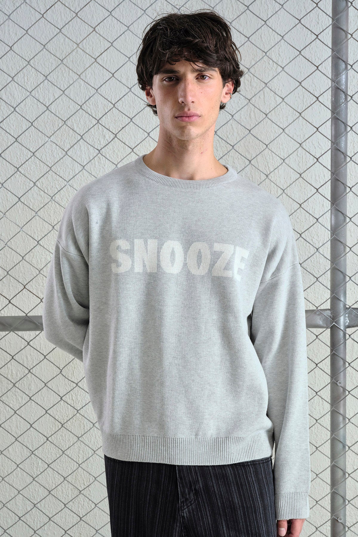 YAZILI TRİKO GRİ KAZAK