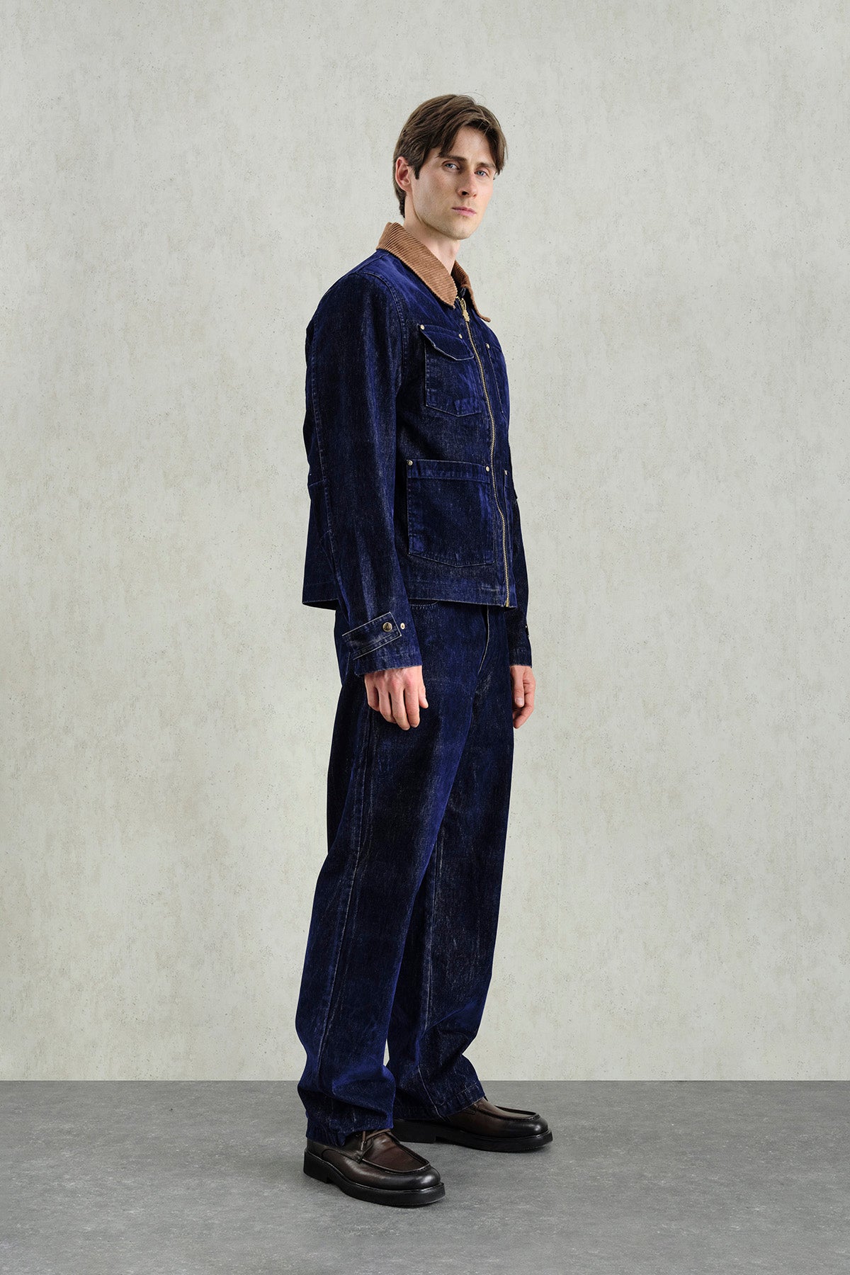 NAVY BLUE JACKET WITH GOLD DETAILS