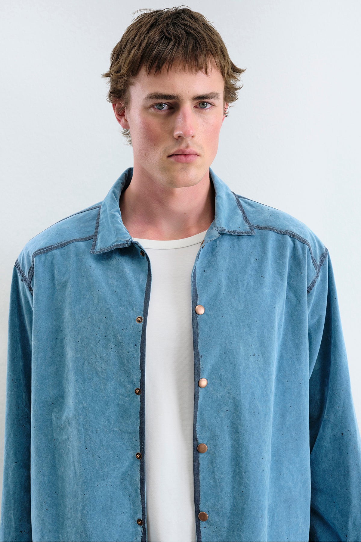 EFFECTIVE VELVET-COATED DENIM BLUE SHIRT