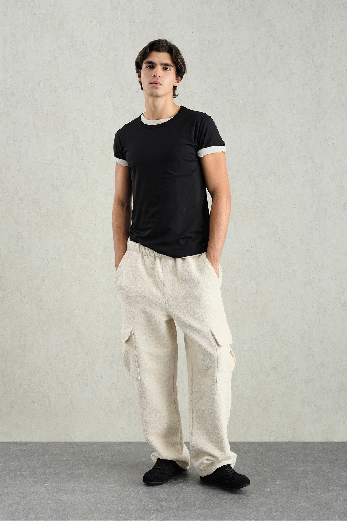 JACQUARD PATTERN CARGO BEIGE TROUSERS