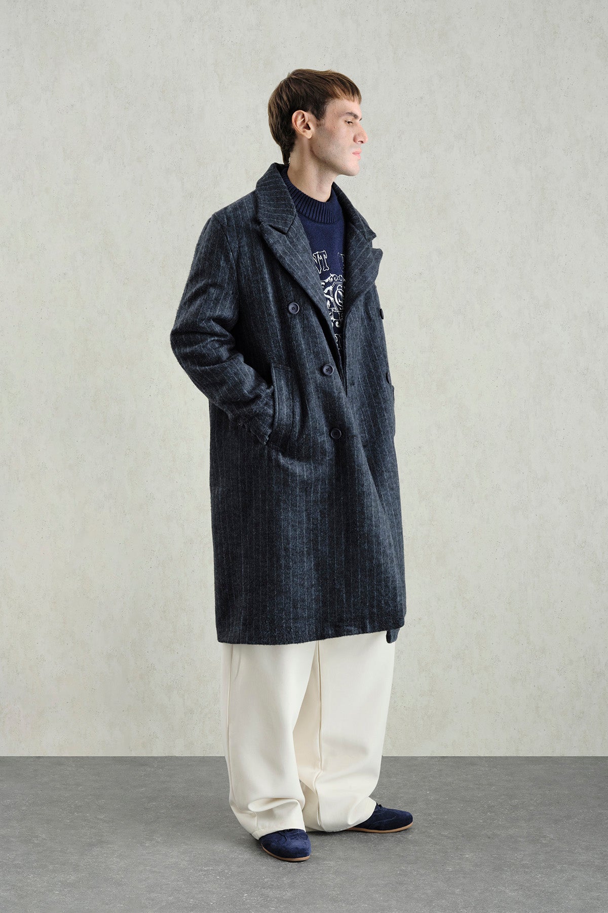 ÇİZGİLİ KAŞE LACİVERT KABAN