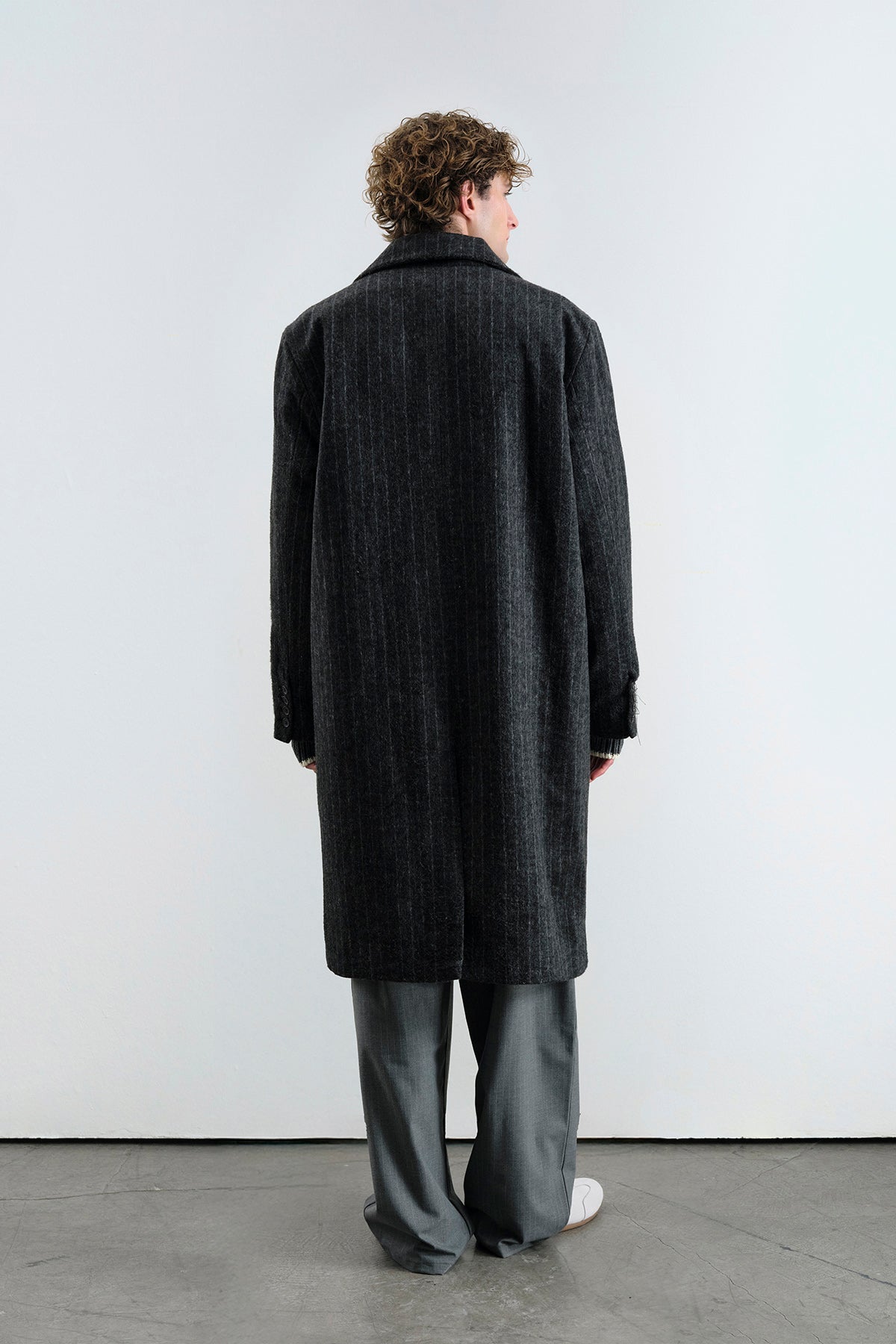 ÇİZGİLİ KAŞE SİYAH KABAN