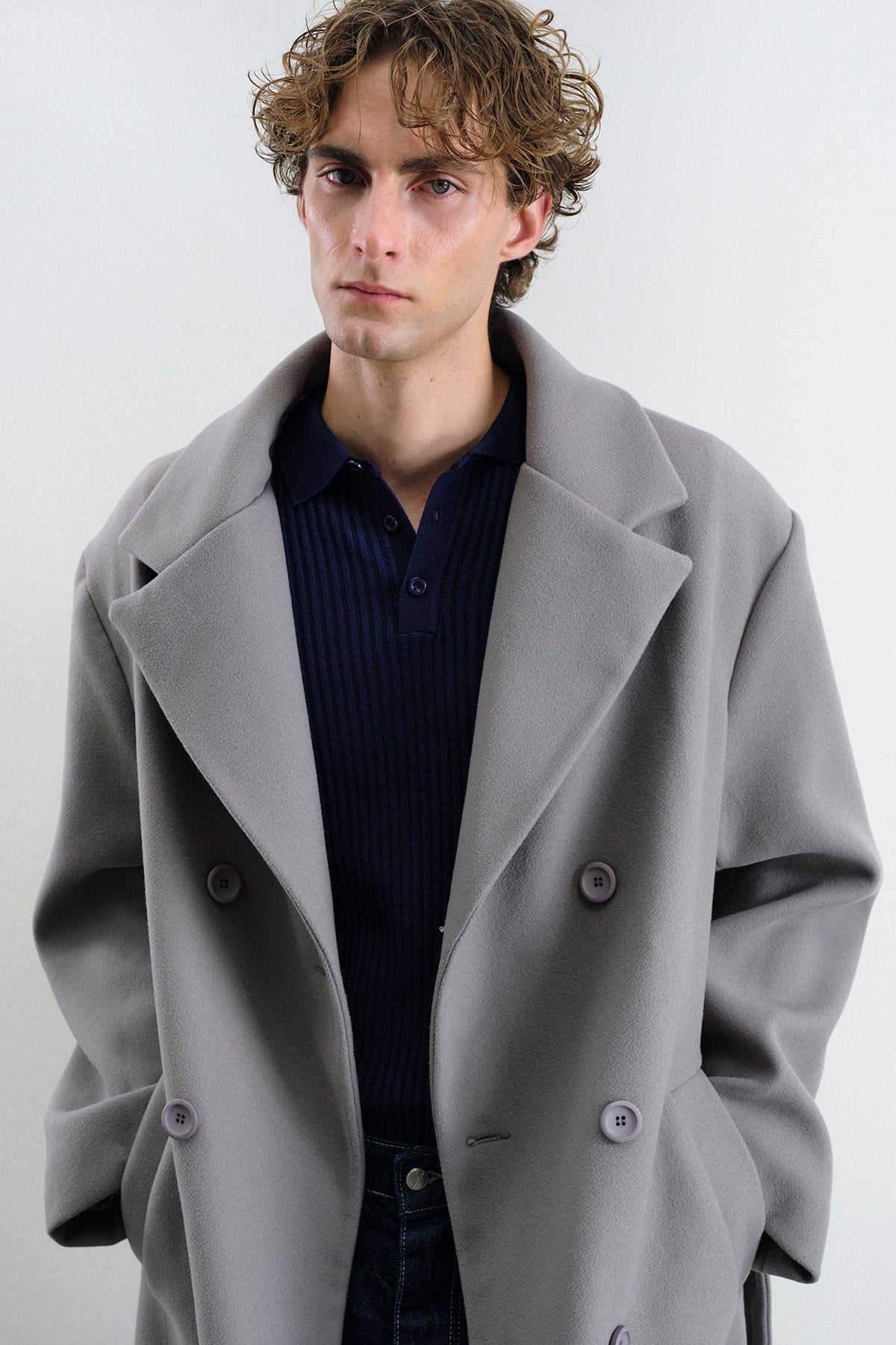 KEMERLİ KAŞE GRİ KABAN