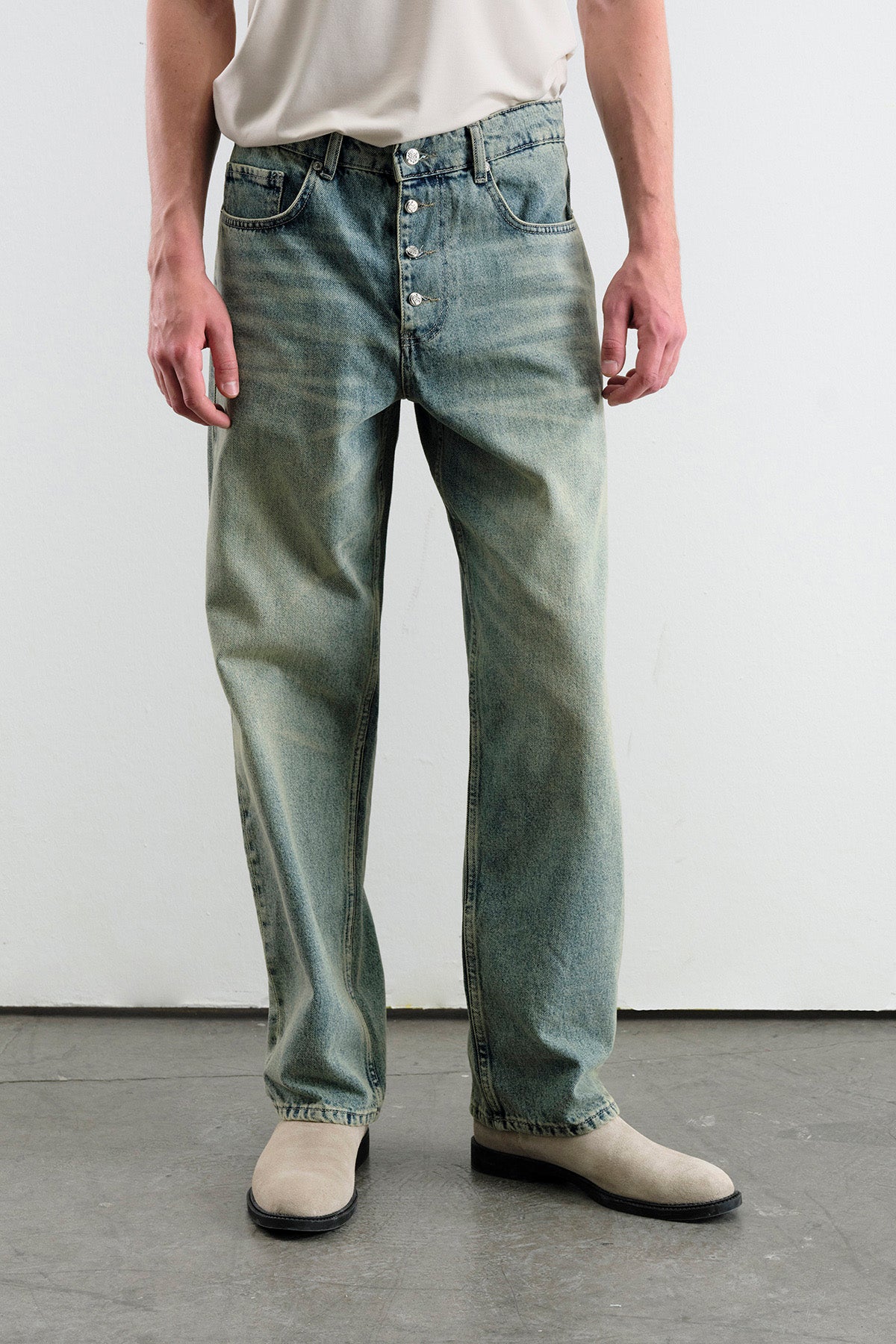 EXTERNAL BUTTONED REGULAR FIT BLUE JEANS