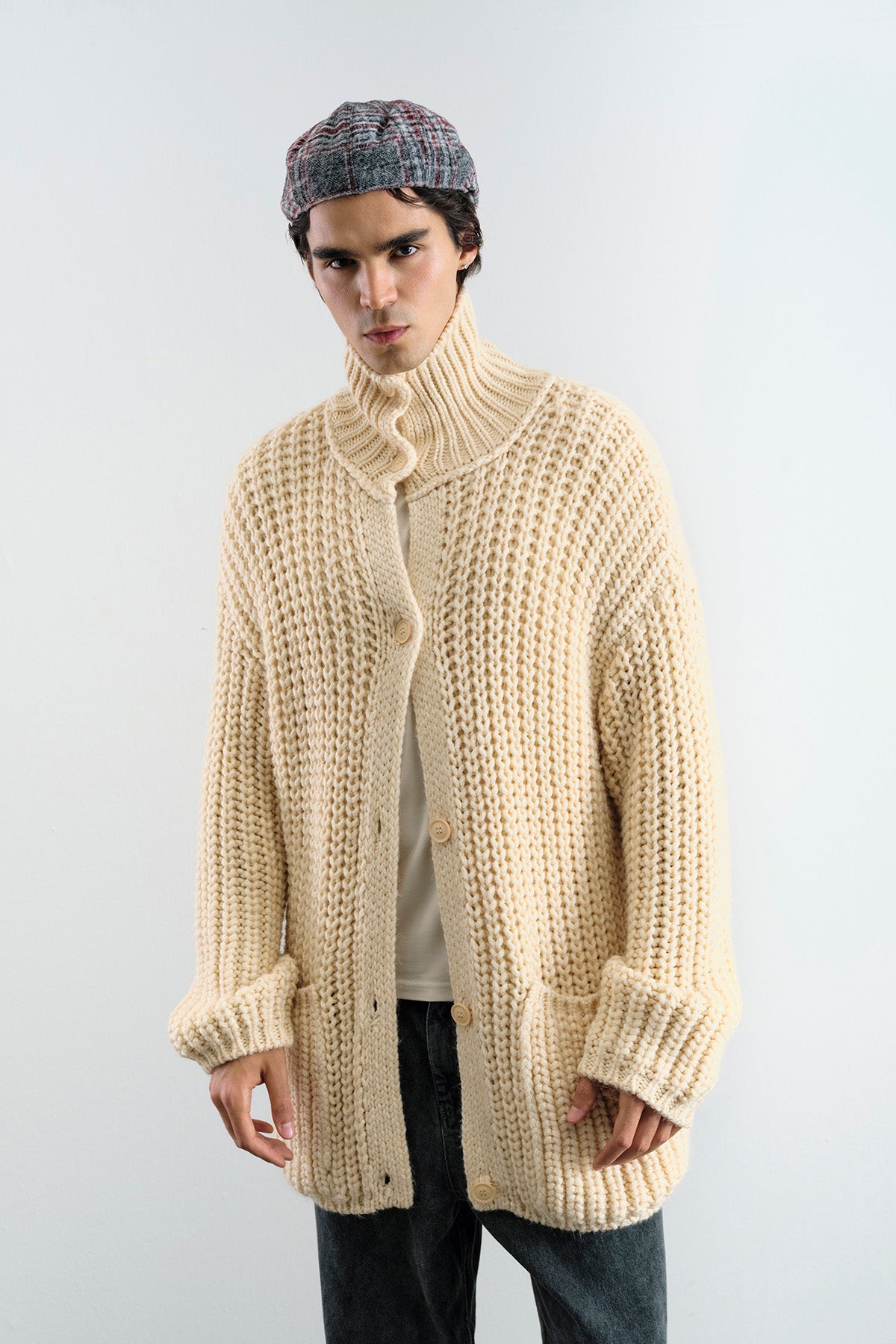 CHUNKY KNIT OVERSIZED ECRU CARDIGAN