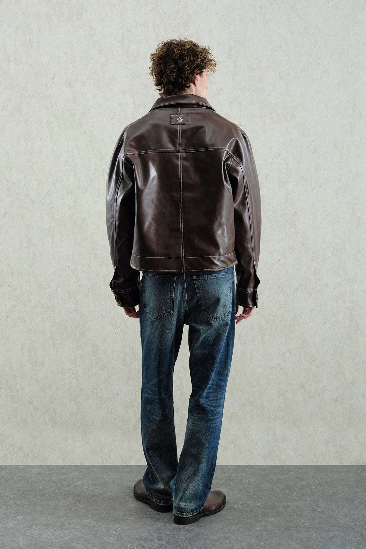 KONTRAST DİKİŞ DETAYLI KAHVERENGİ DERİ CEKET