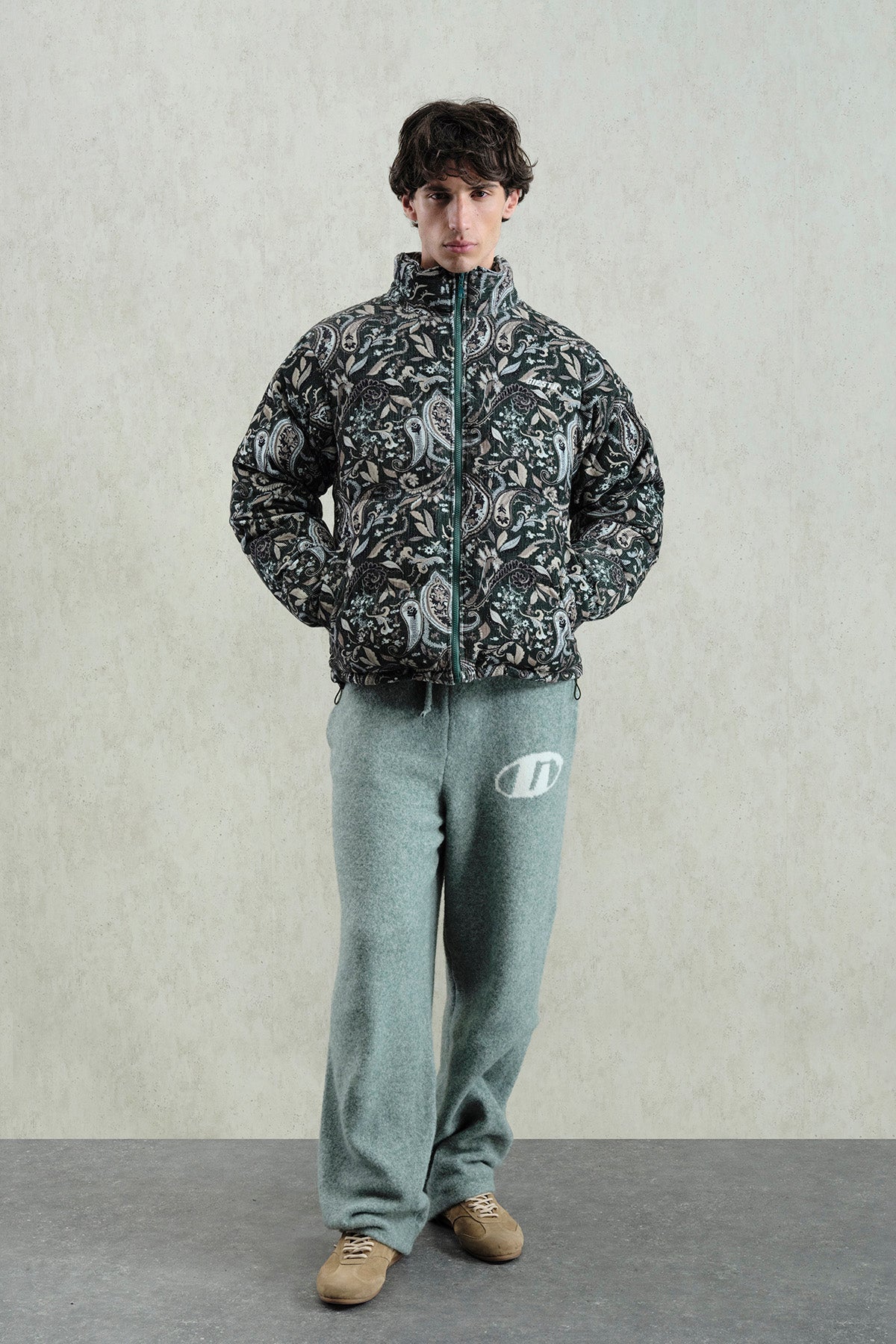 DESENLİ KADİFE ŞİŞME HAKİ MONT