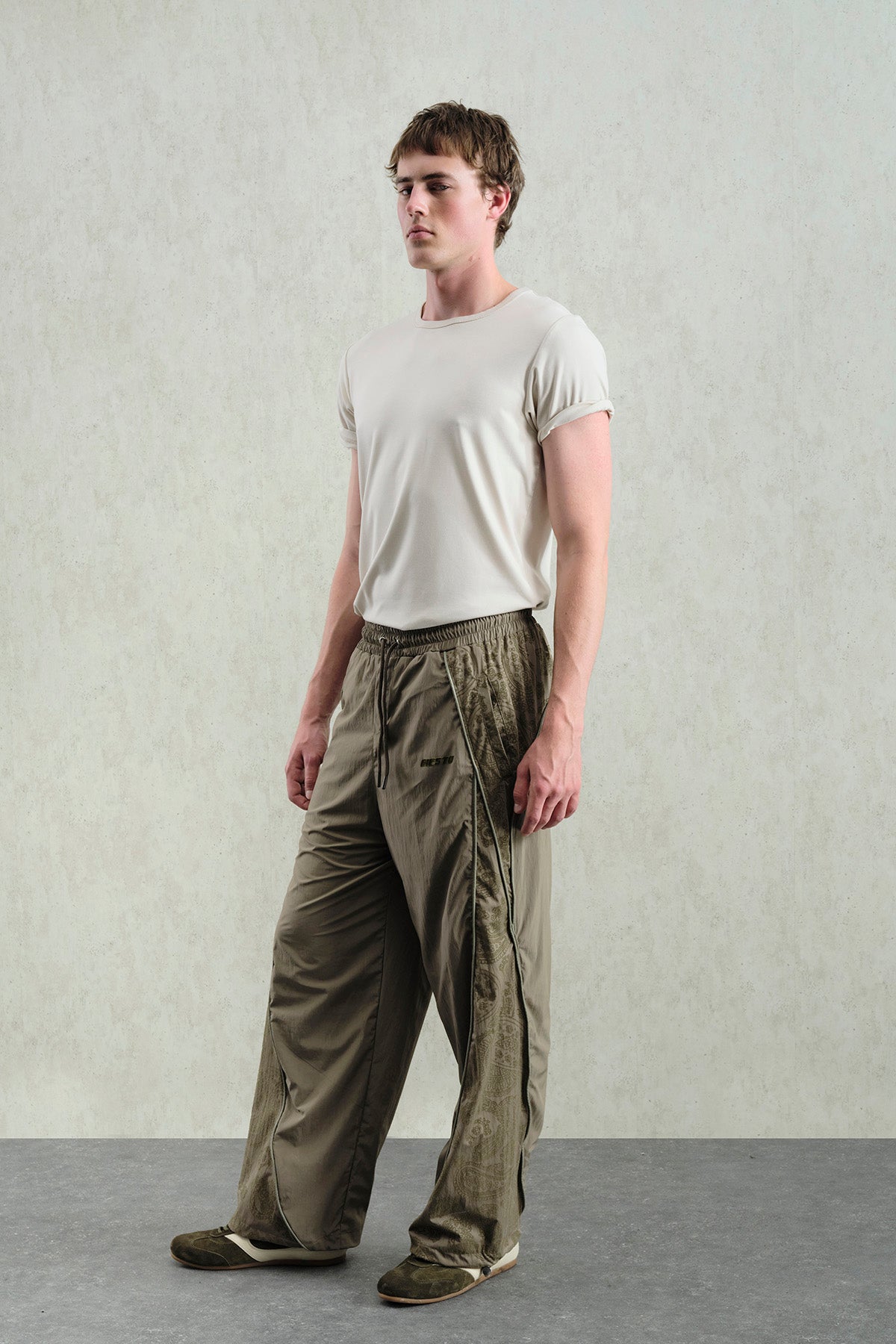 FLOK DESENLİ JOGGER HAKİ PANTOLON