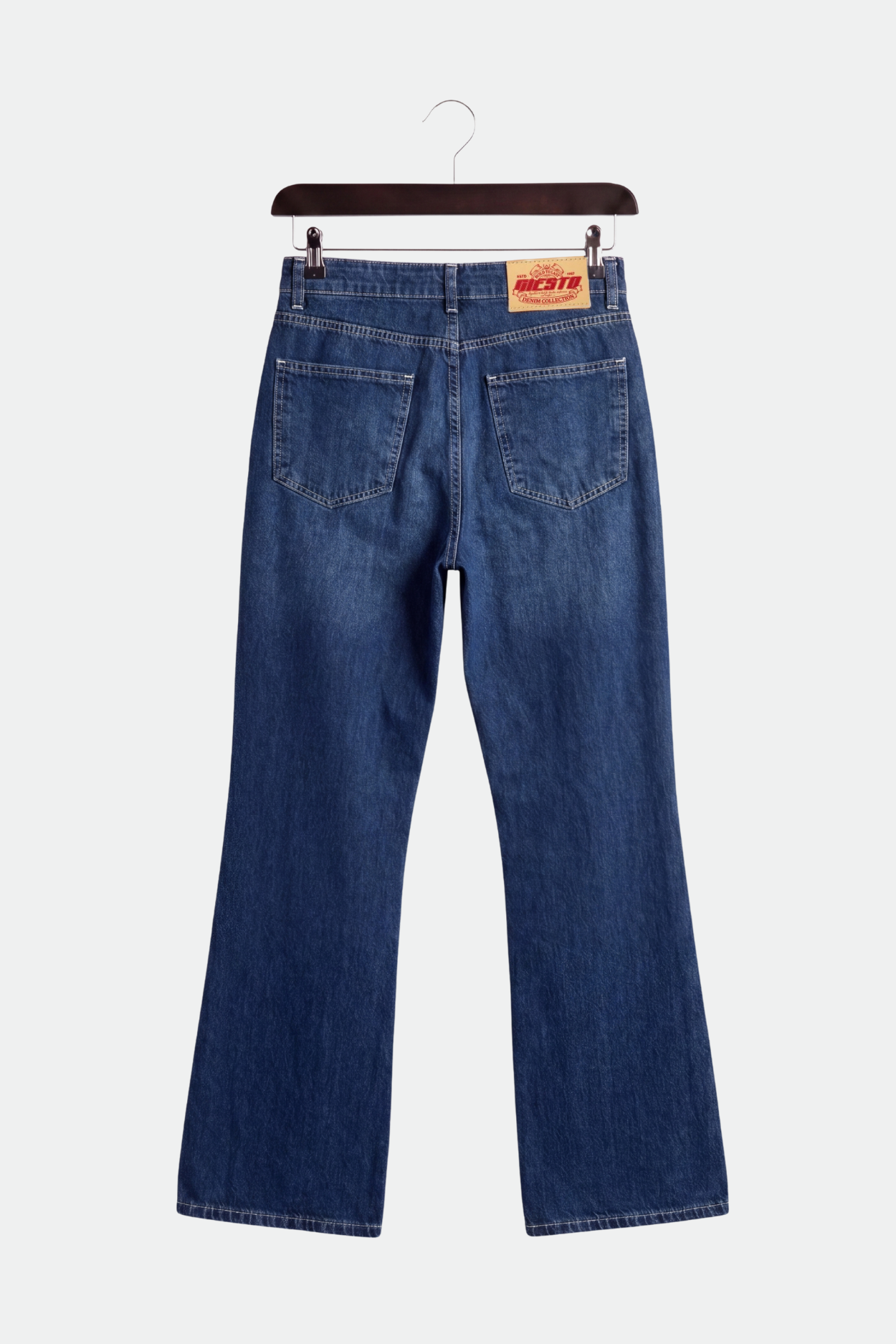 FLARE LEG BLUE JEANS