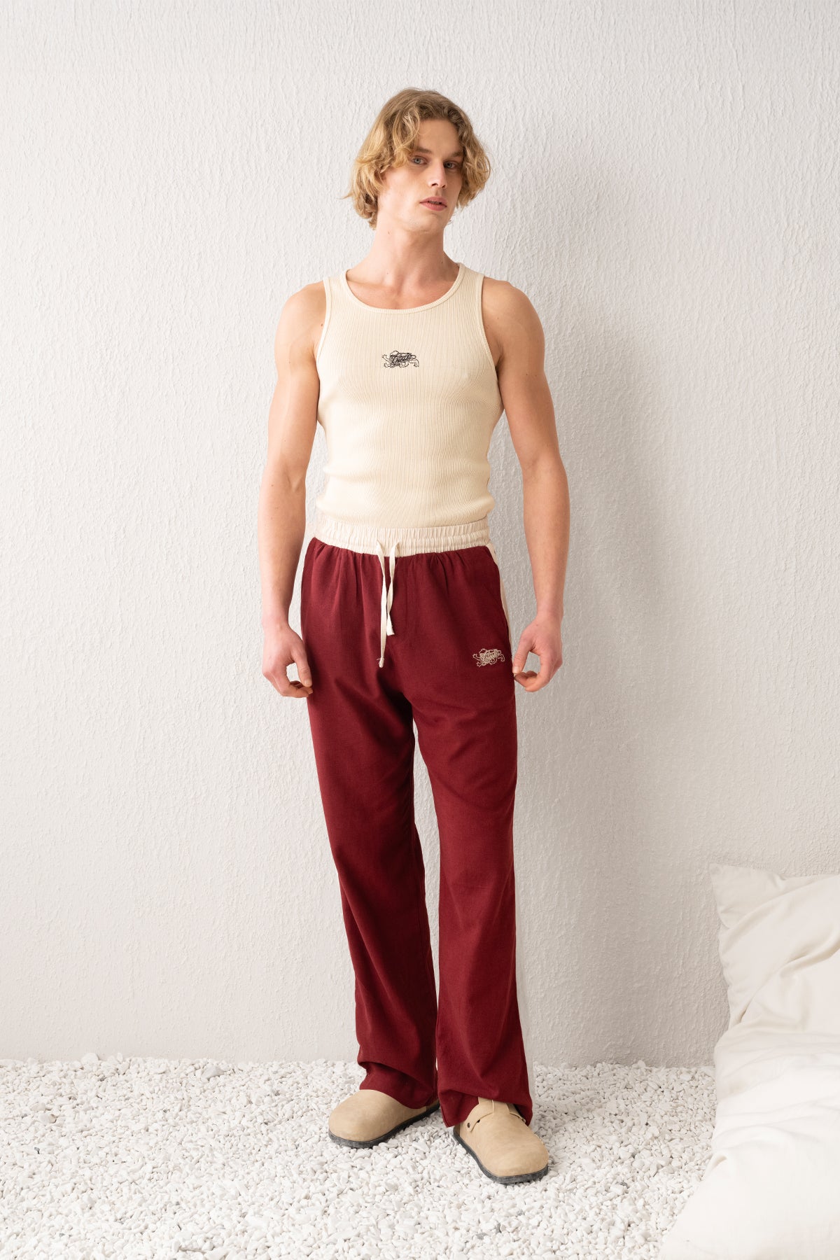 ŞERİT DETAYLI KETEN BORDO PANTOLON