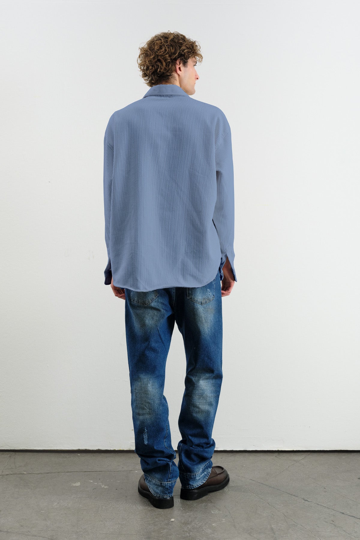OVERSIZE DÖKÜMLÜ KADİFE MAVİ GÖMLEK
