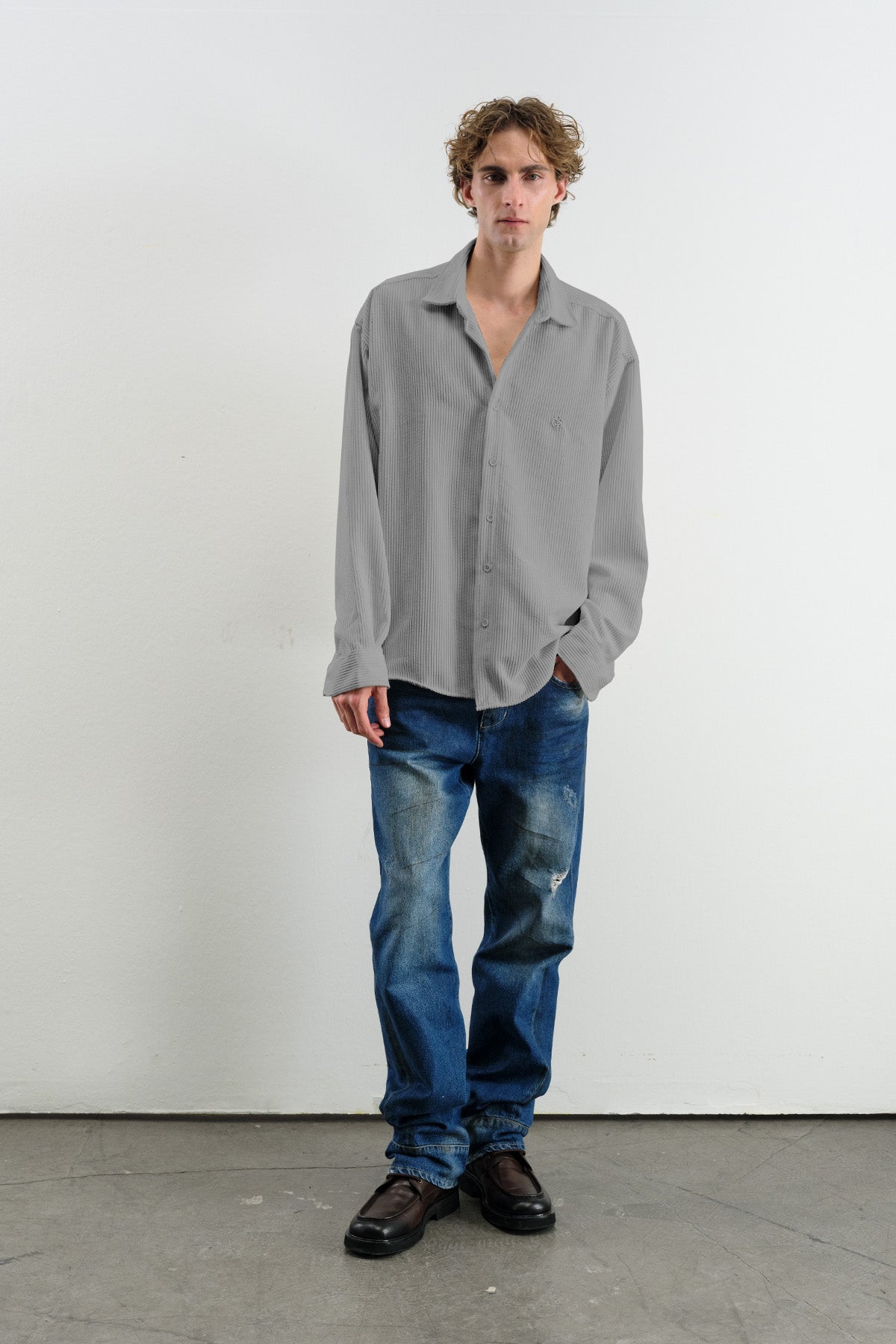 OVERSIZE DRAPED VELVET GRAY SHIRT