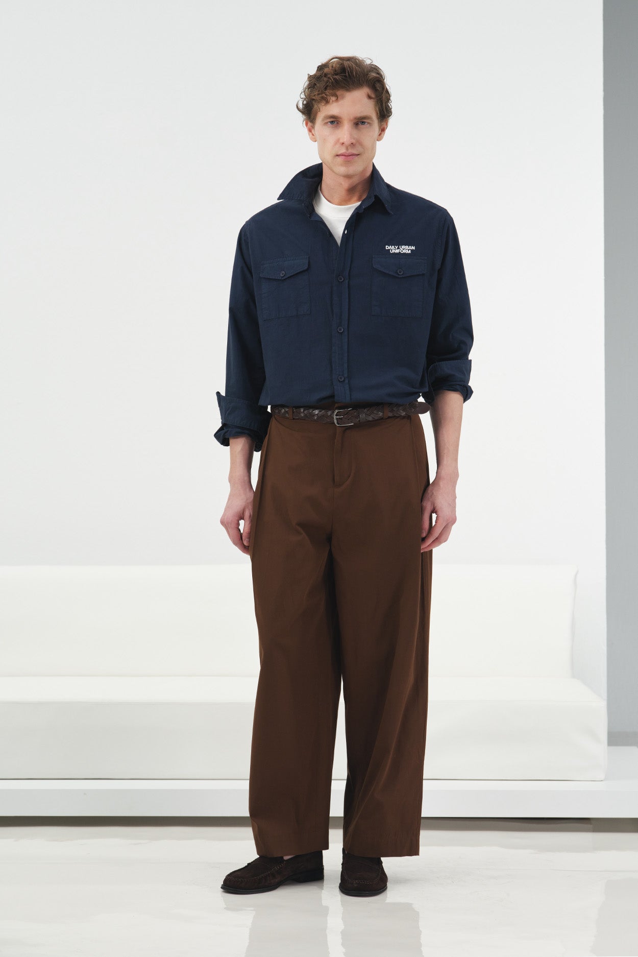 PLEATED CLASSIC TECHNICAL BROWN TROUSERS