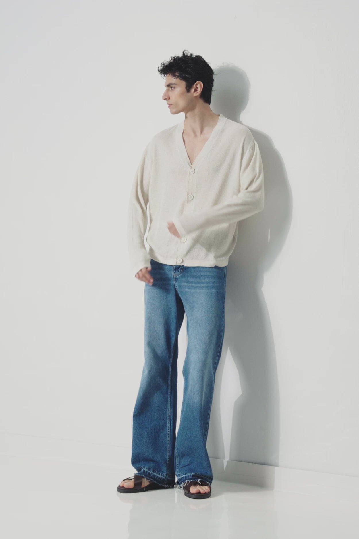 LIGHT THIN KNITTED ECRU CARDIGAN